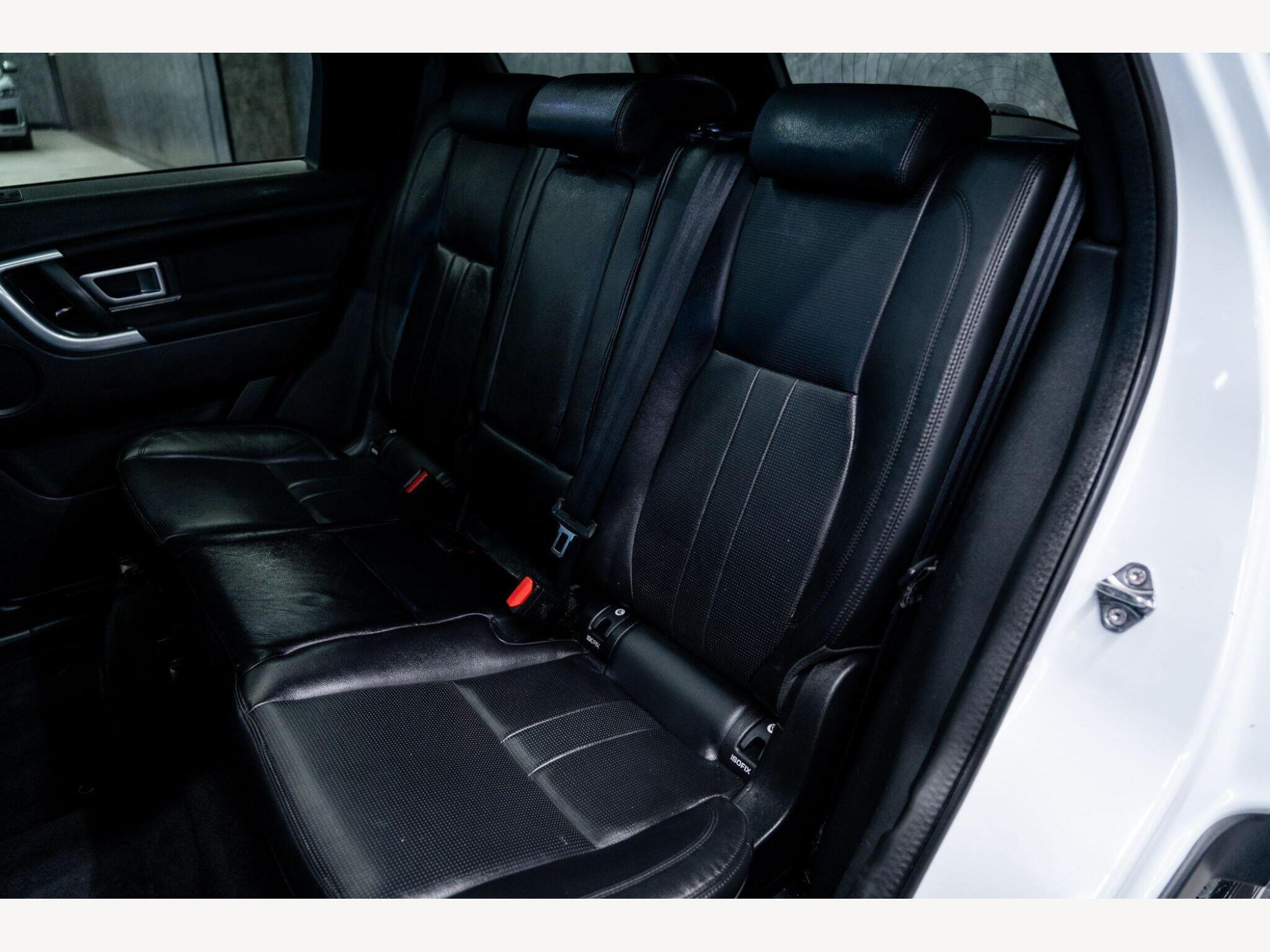 2019 Land Rover Discovery Sport image 43