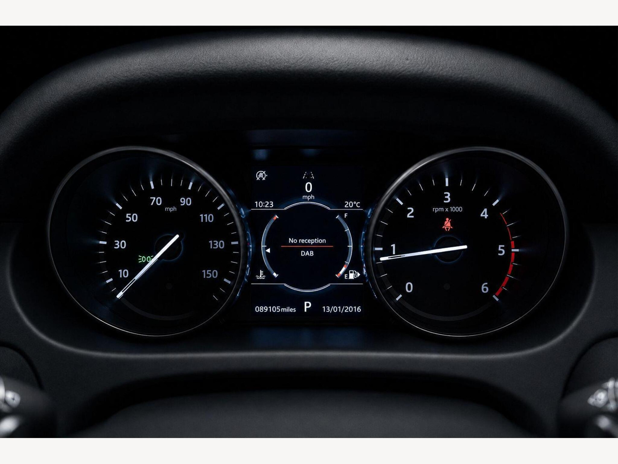 2019 Land Rover Discovery Sport image 15