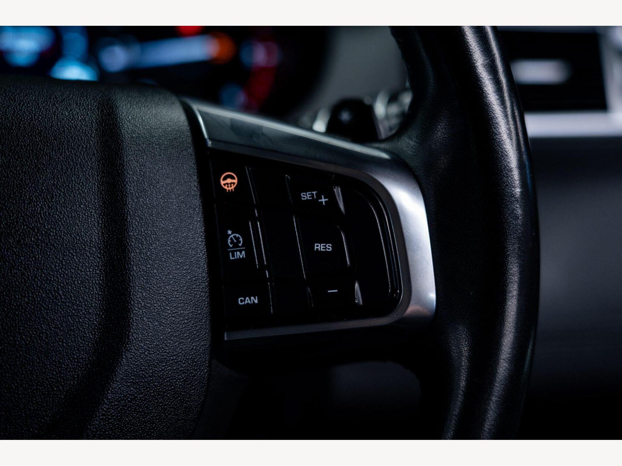 2019 Land Rover Discovery Sport image 33