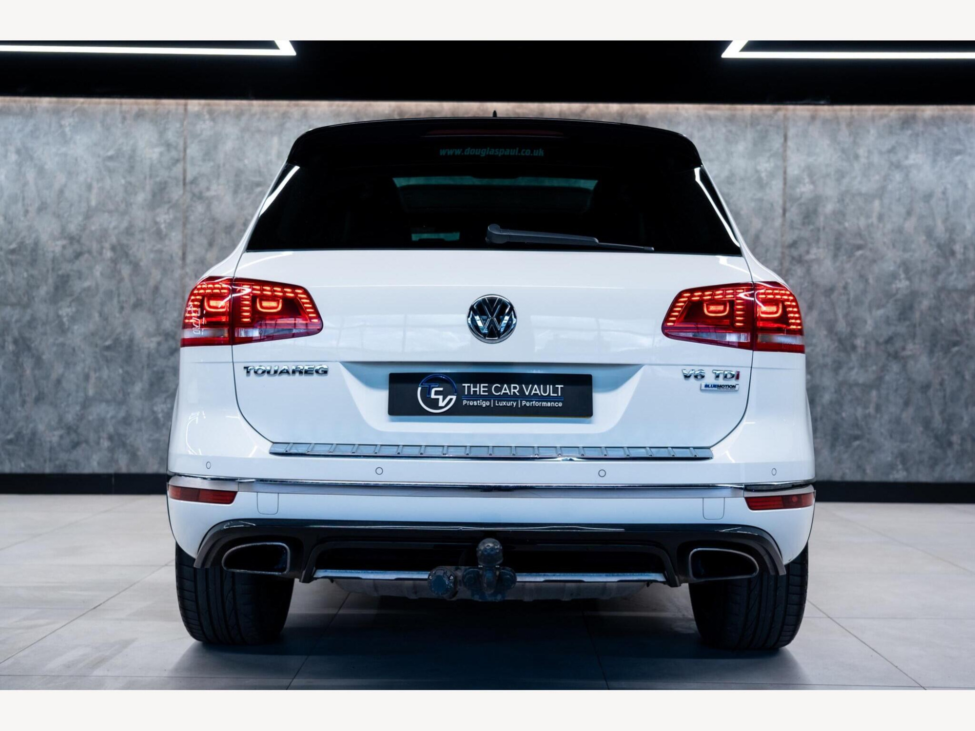 2016 Volkswagen Touareg image 7
