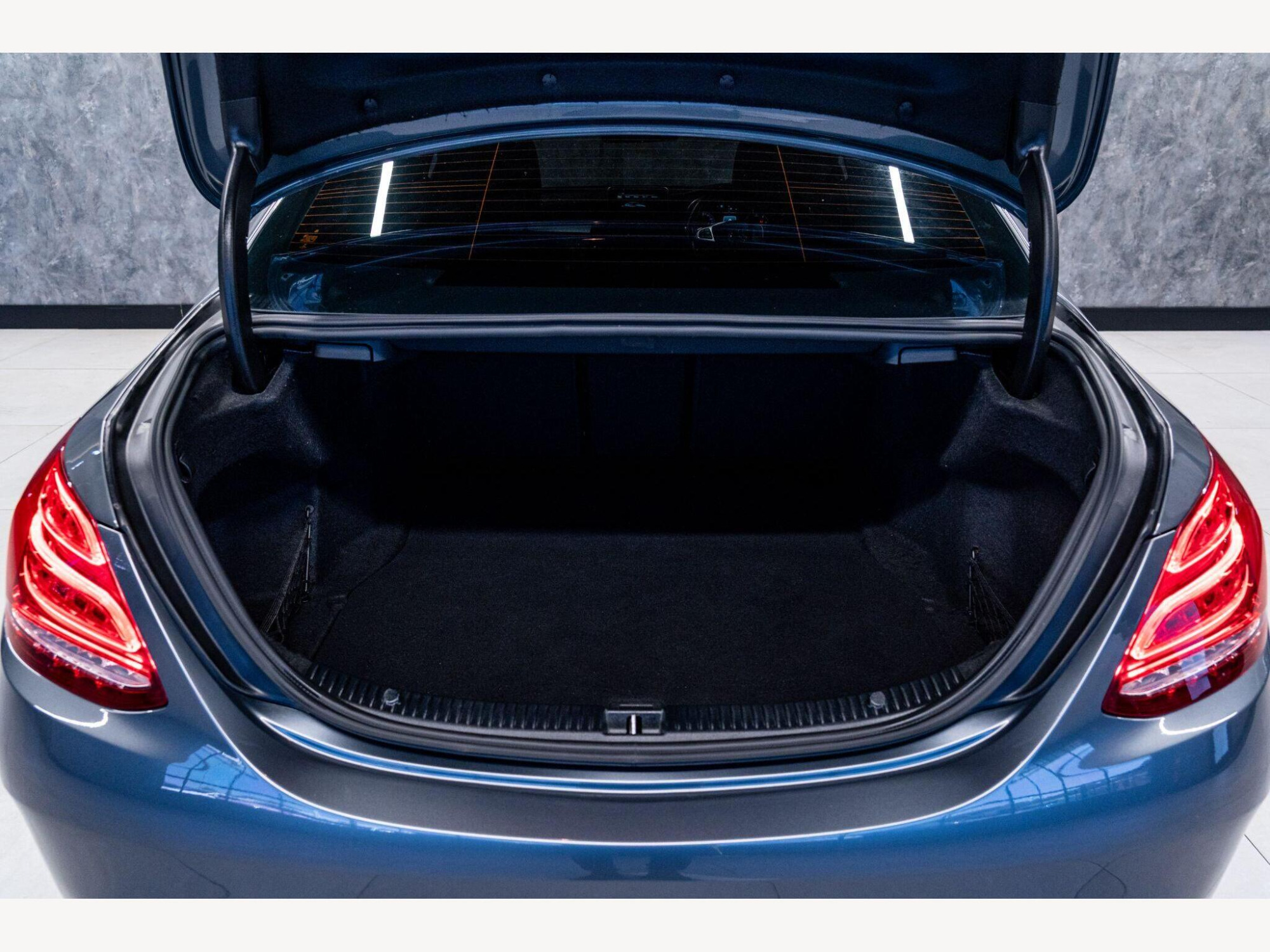 2017 Mercedes-Benz C Class image 42