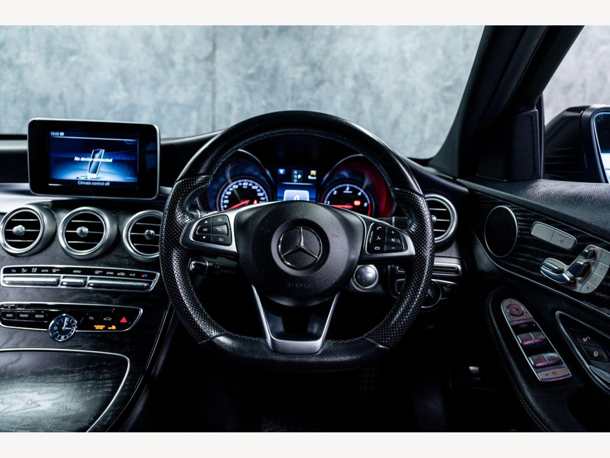 2017 Mercedes-Benz C Class image 16