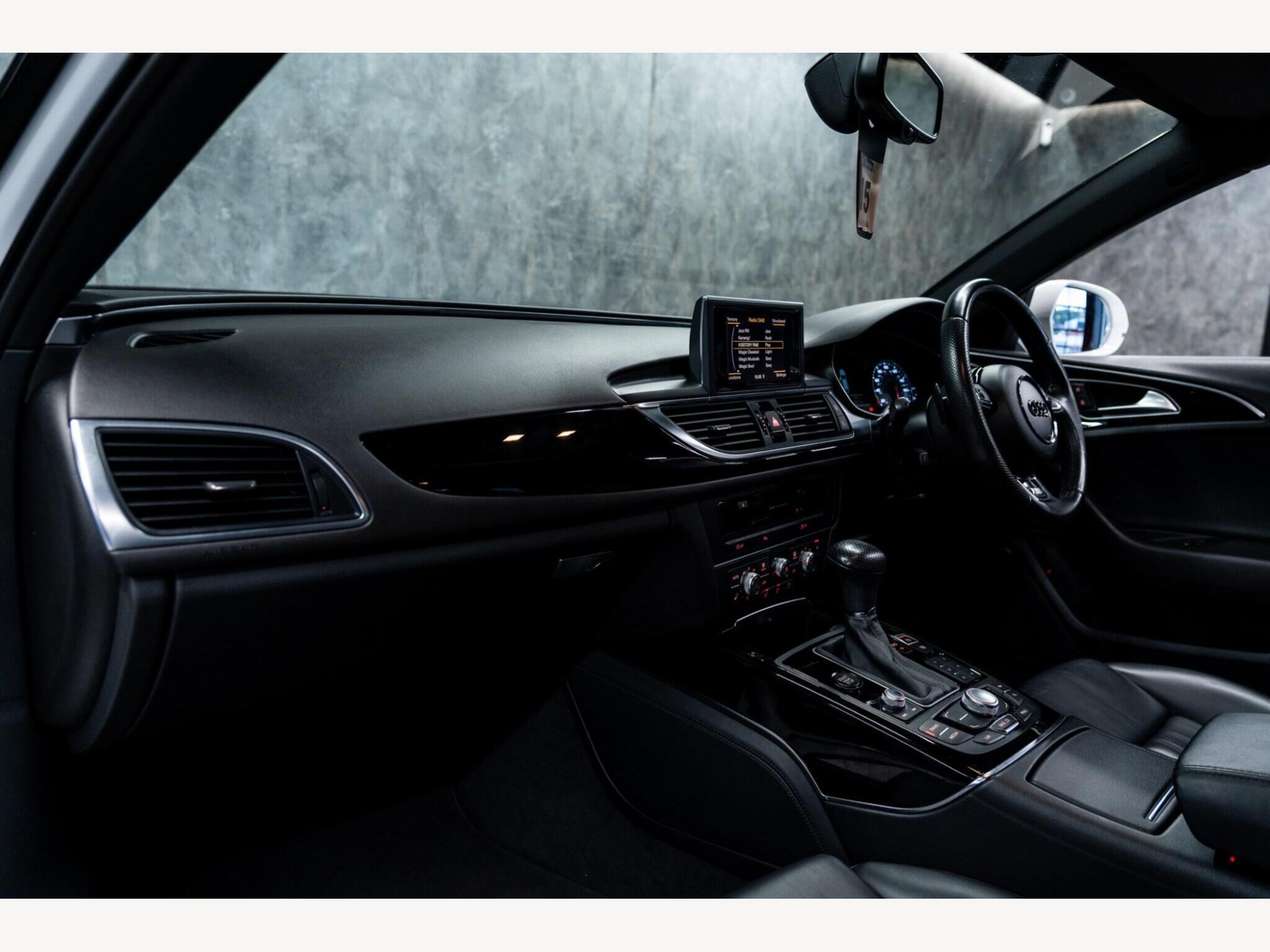 2014 Audi A6 Avant image 35