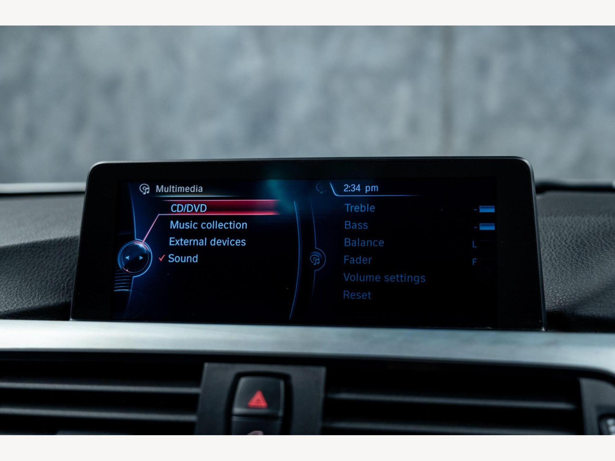 2015 BMW 4 Series image 31
