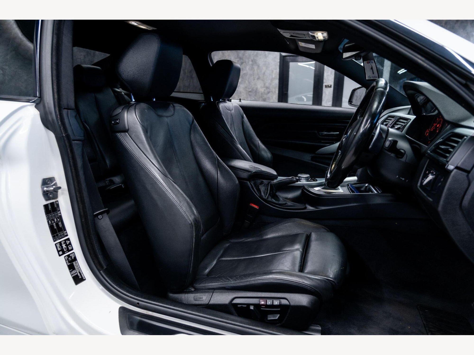 2015 BMW 4 Series image 45