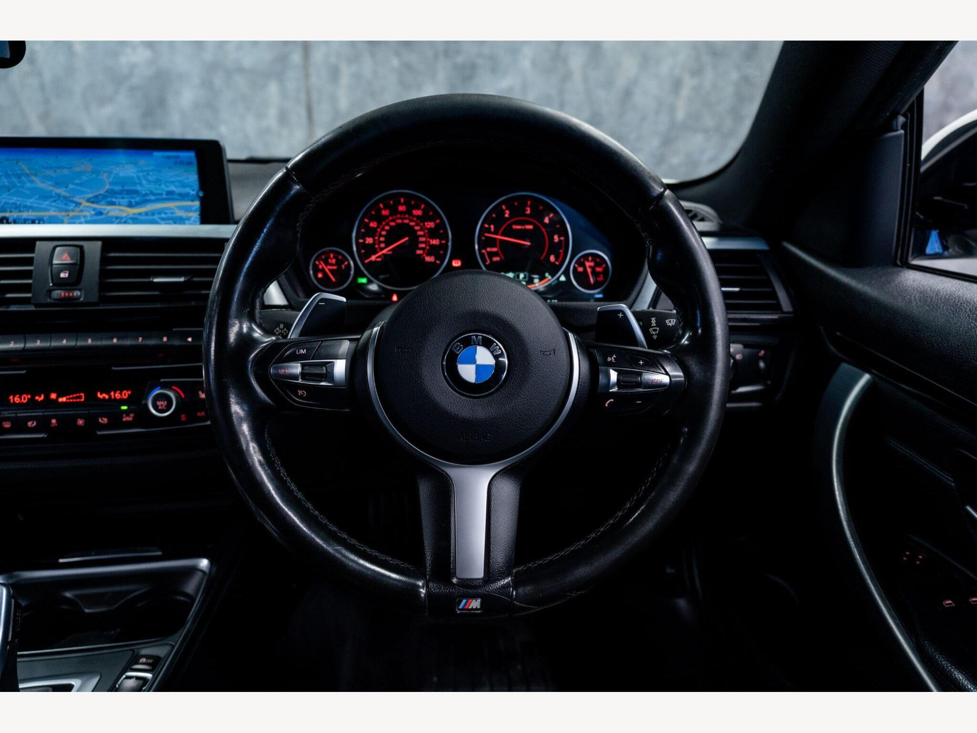 2015 BMW 4 Series image 18