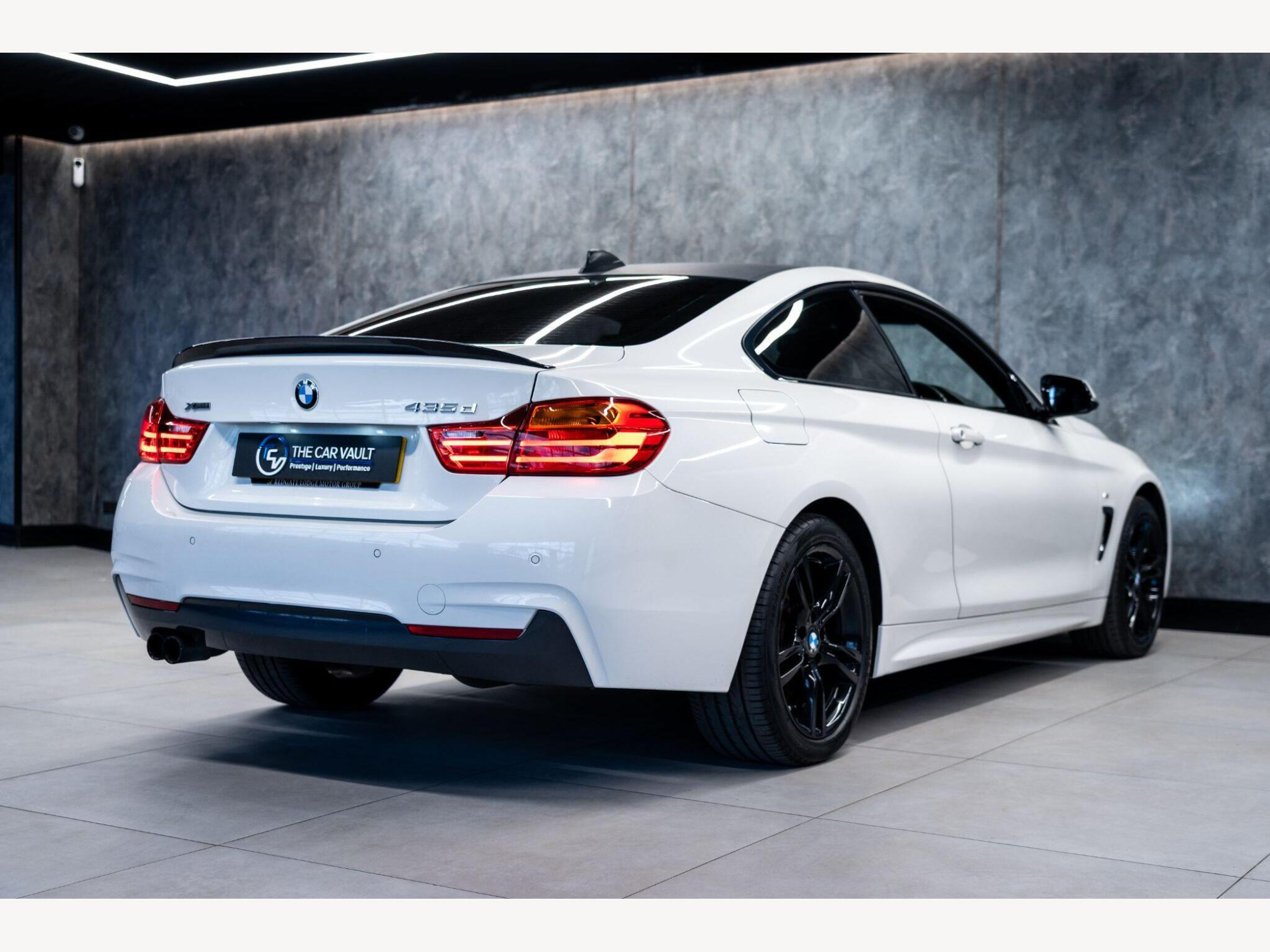 2015 BMW 4 Series image 3