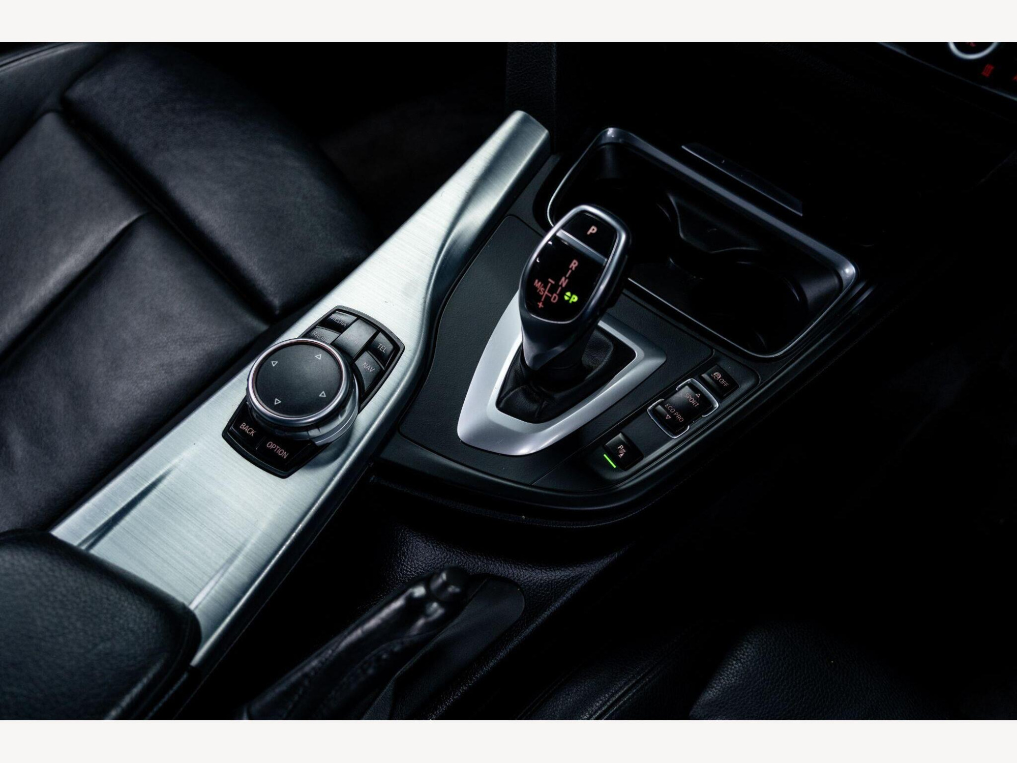 2015 BMW 4 Series image 39
