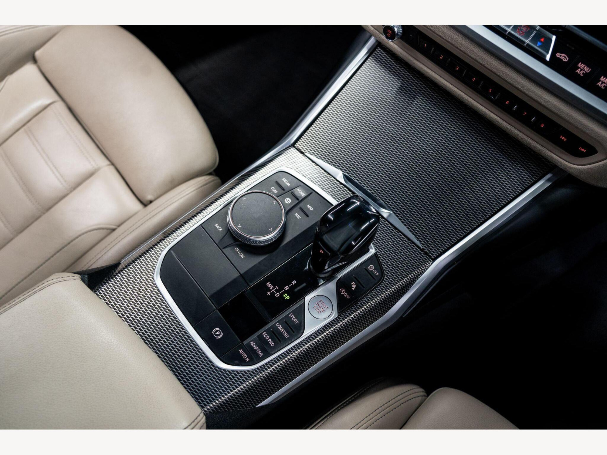 2019 BMW 3 Series image 46