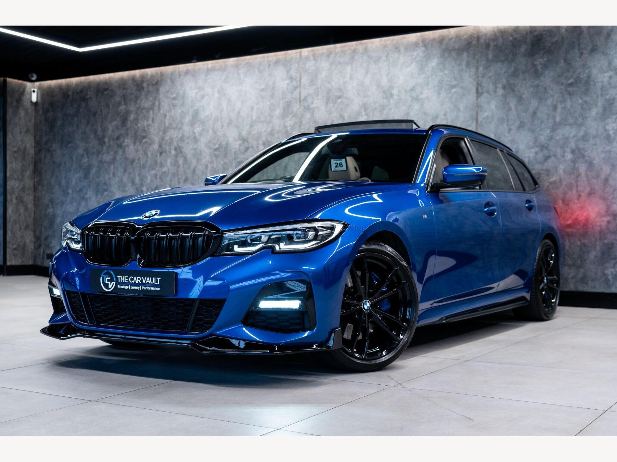 2019 BMW 3 Series image 4