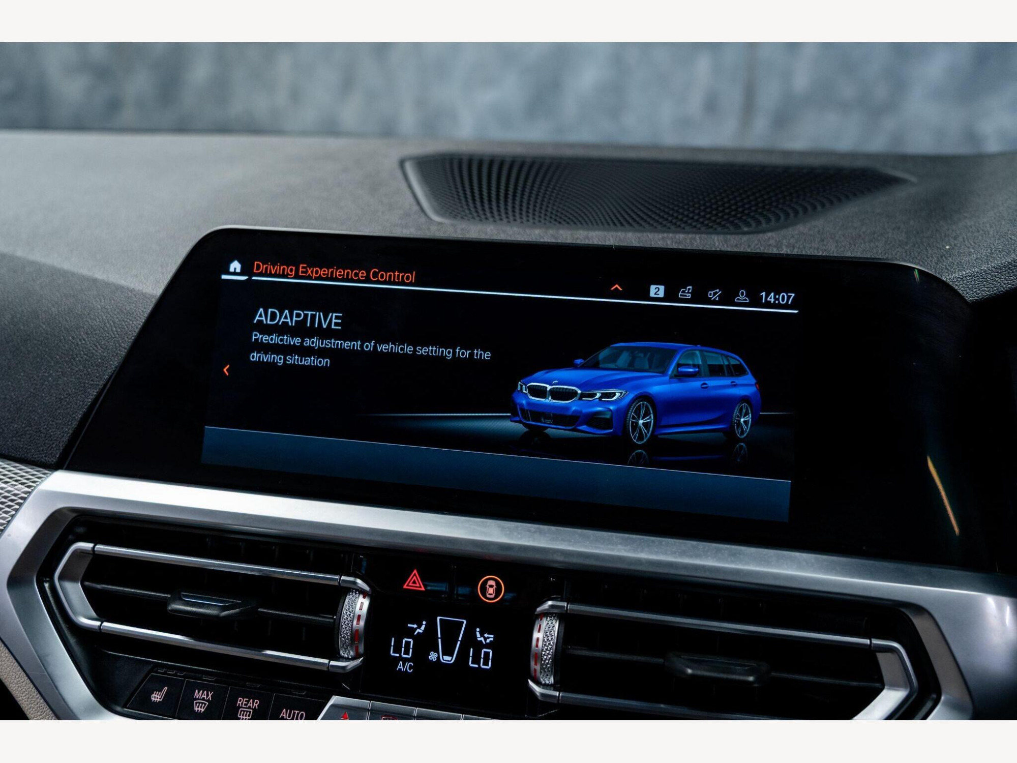2019 BMW 3 Series image 34