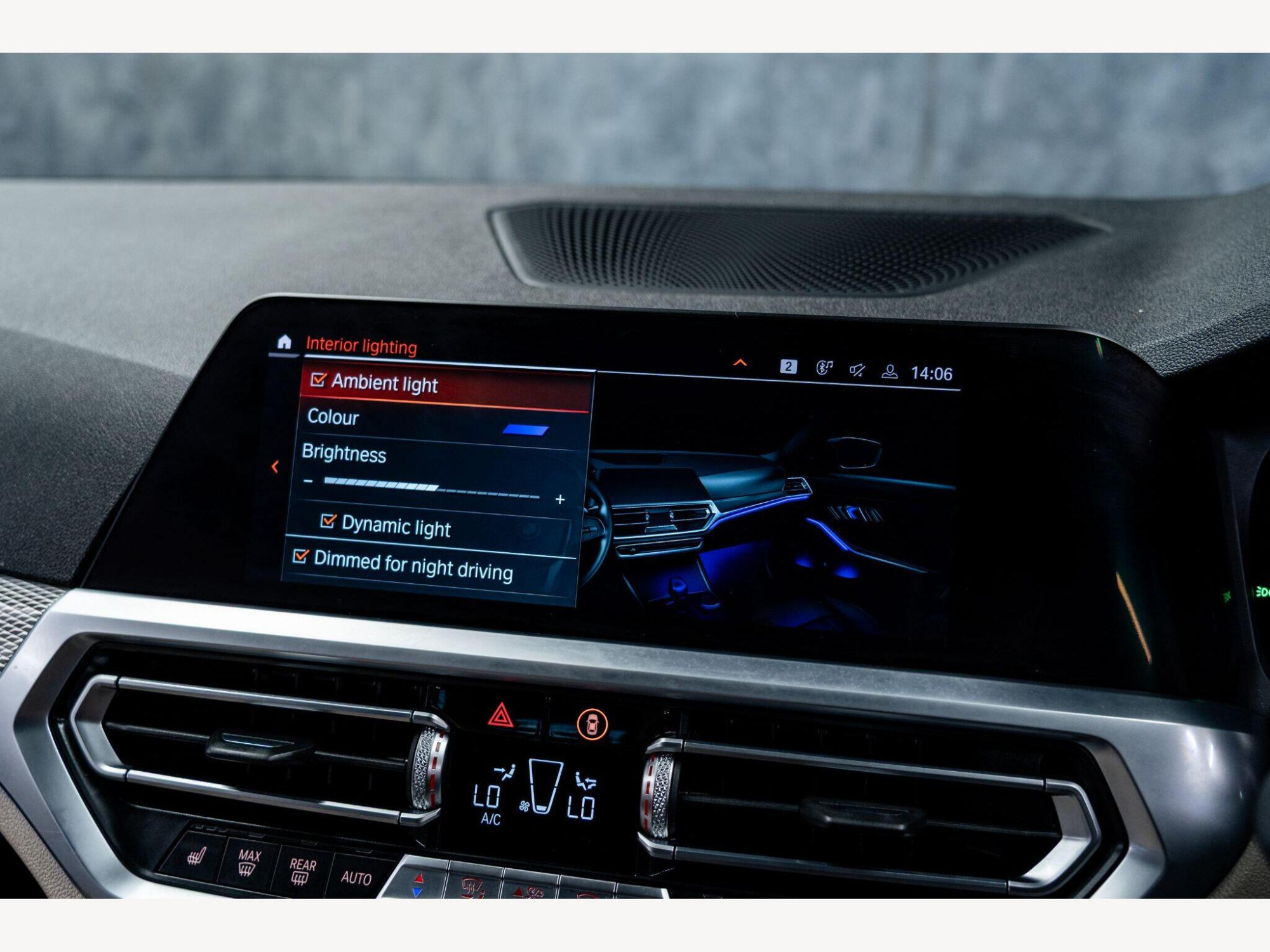 2019 BMW 3 Series image 36