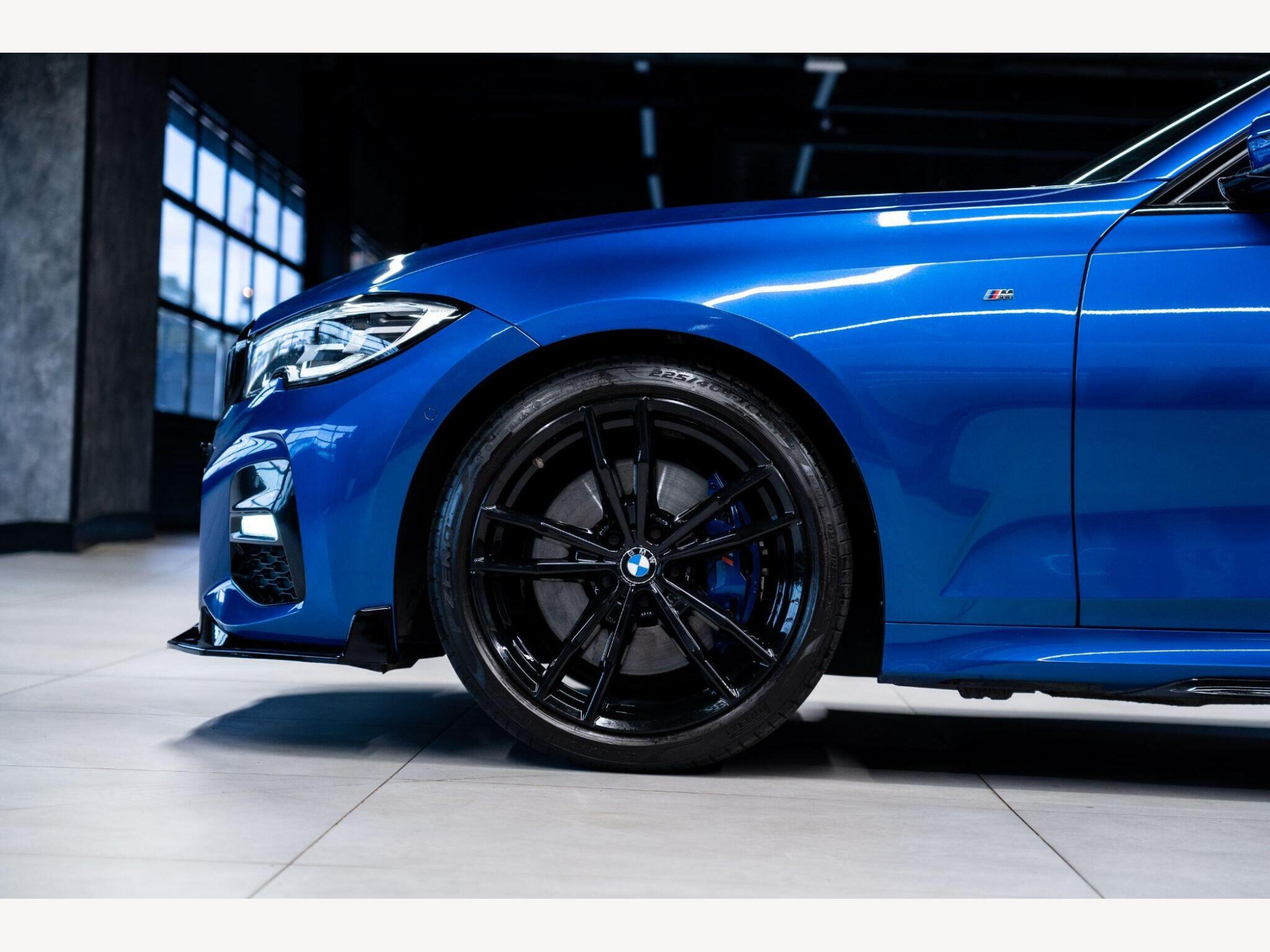 2019 BMW 3 Series image 16