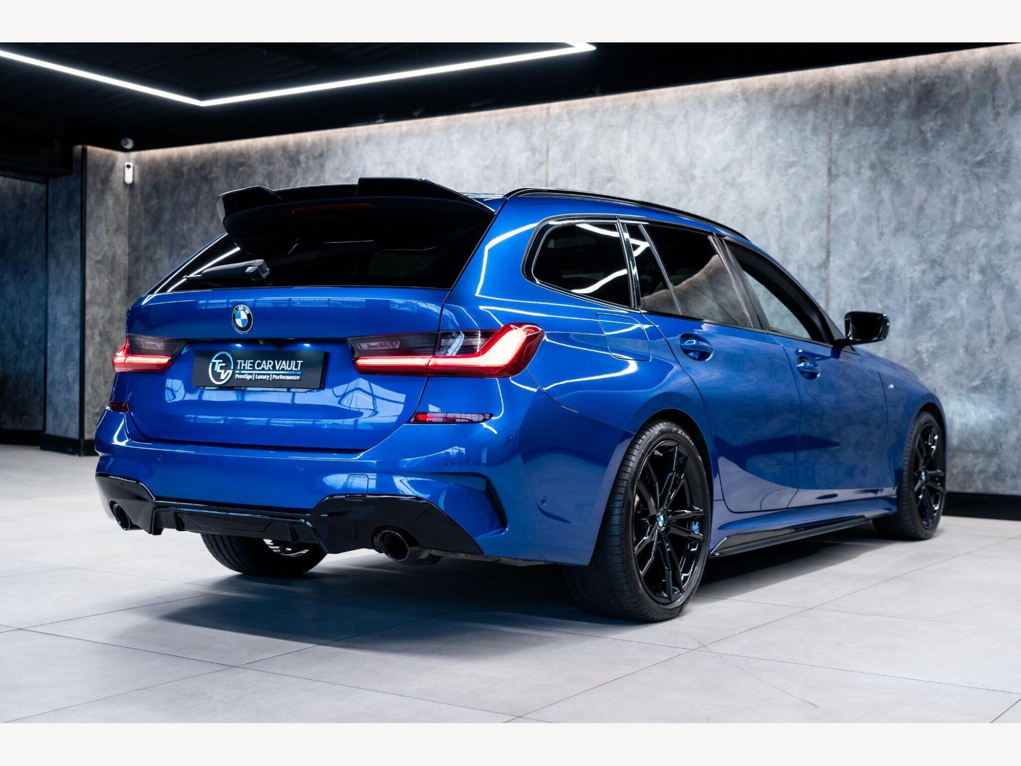 2019 BMW 3 Series image 8