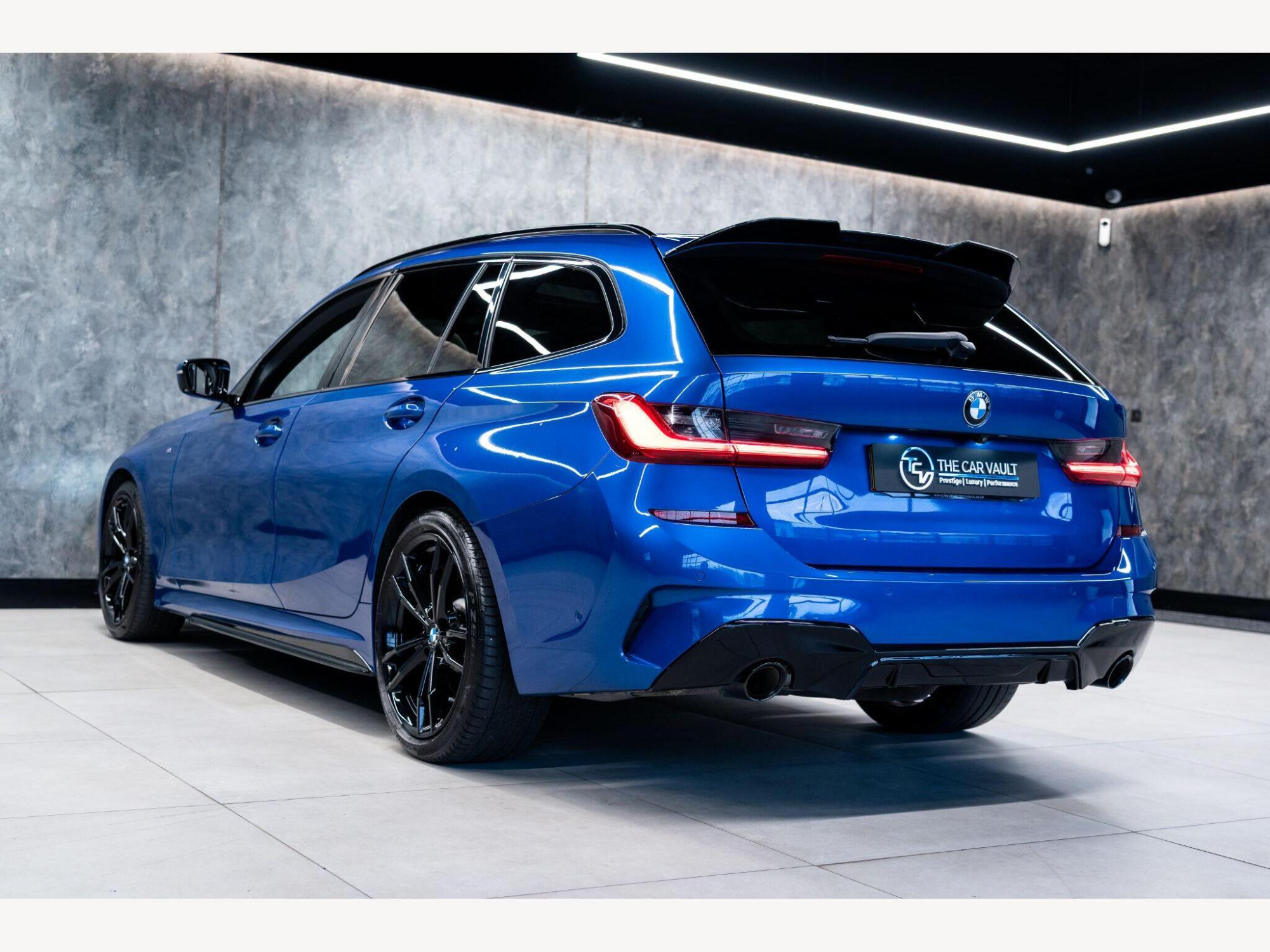 2019 BMW 3 Series image 6