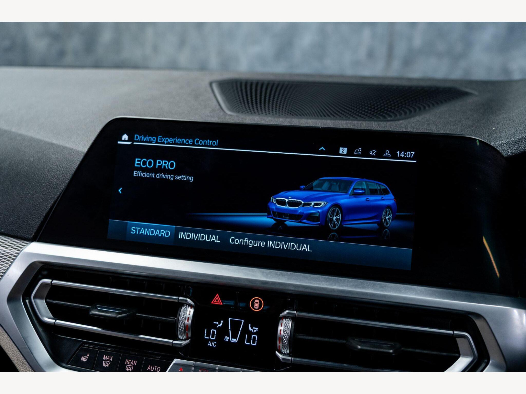 2019 BMW 3 Series image 33