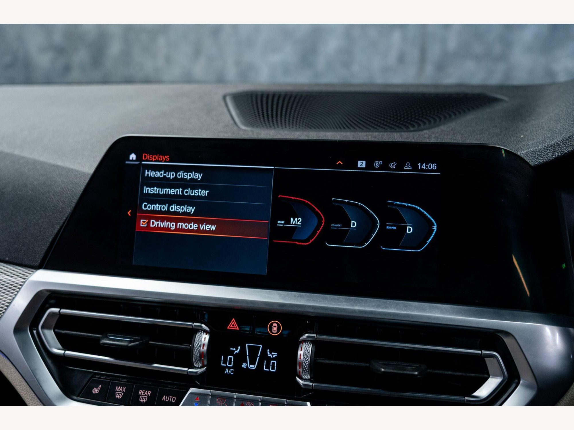 2019 BMW 3 Series image 37