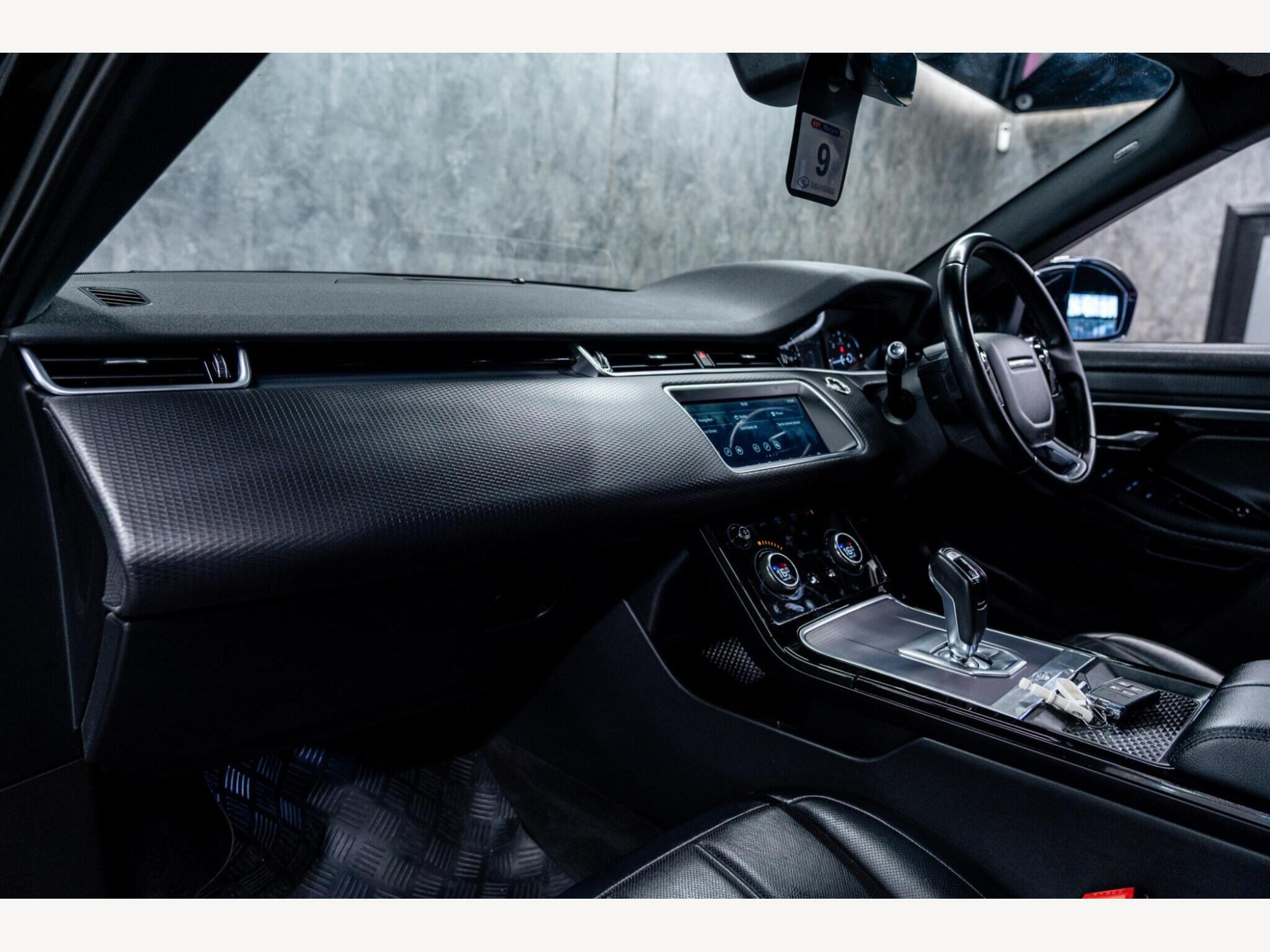 2019 Land Rover Range Rover Evoque image 41