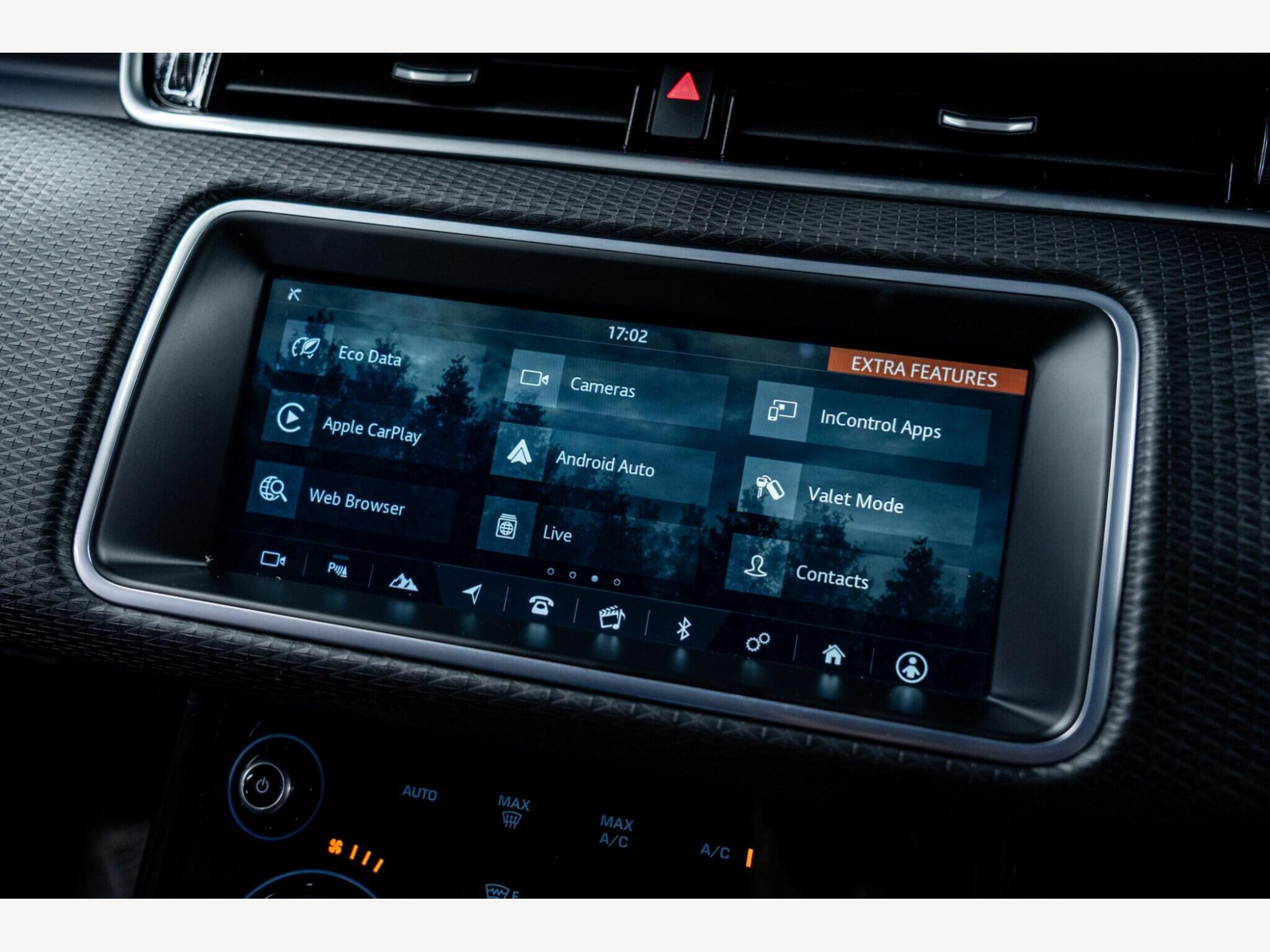 2019 Land Rover Range Rover Evoque image 30