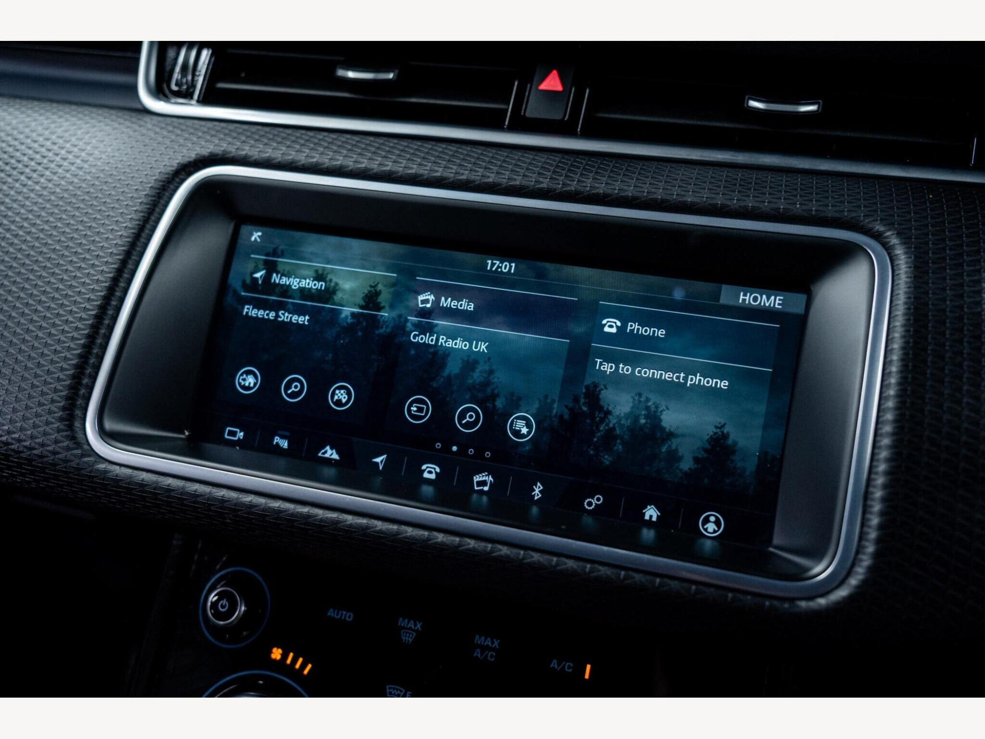 2019 Land Rover Range Rover Evoque image 29