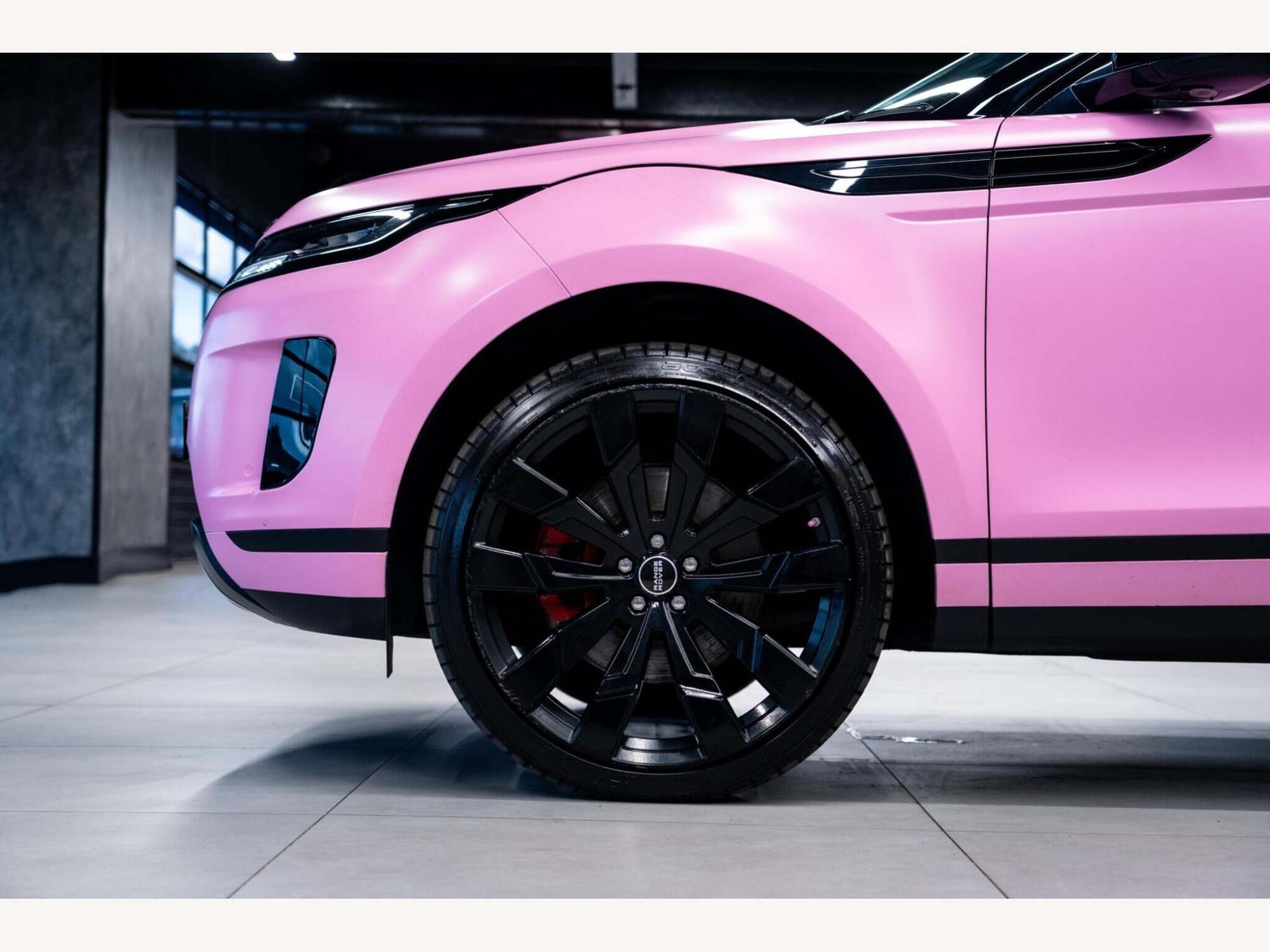 2019 Land Rover Range Rover Evoque image 13