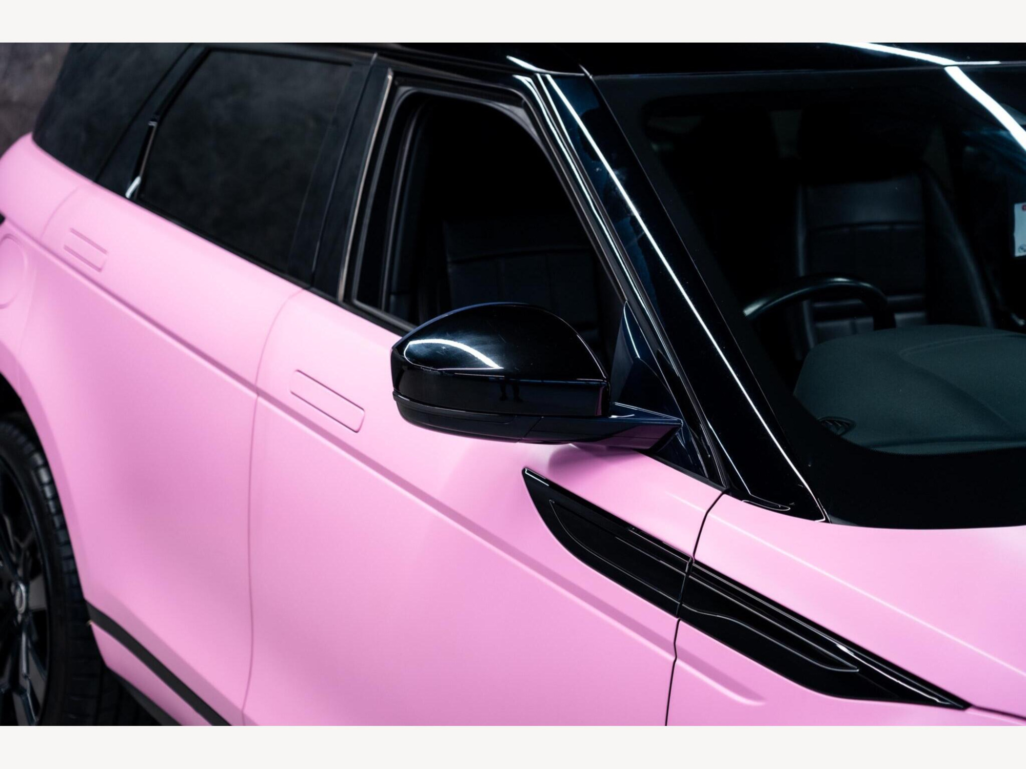 2019 Land Rover Range Rover Evoque image 10
