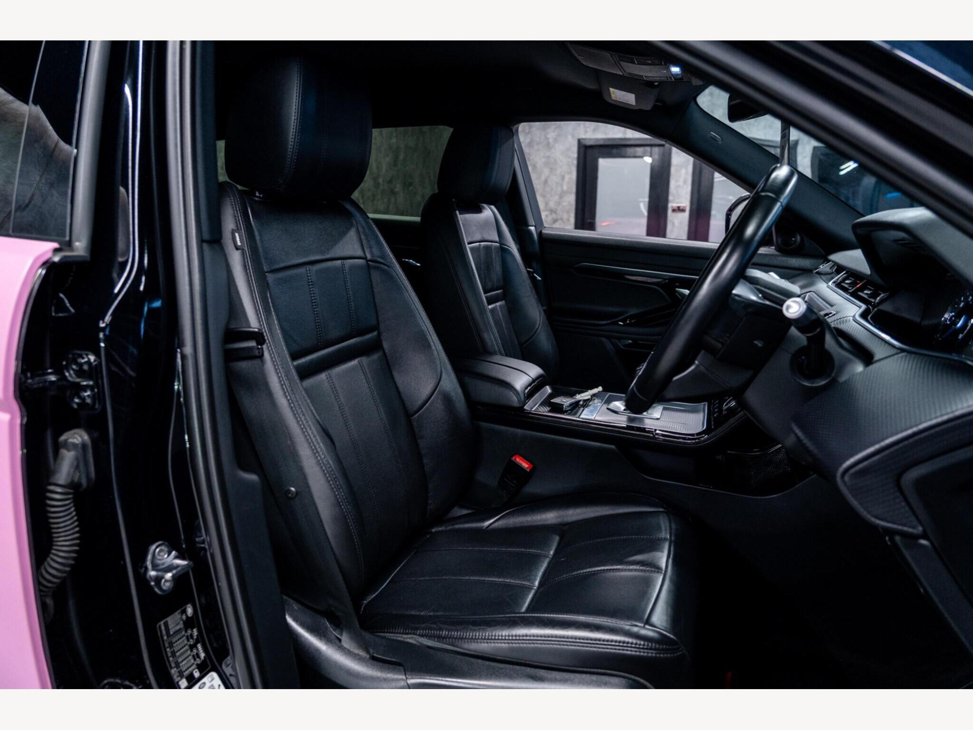 2019 Land Rover Range Rover Evoque image 43