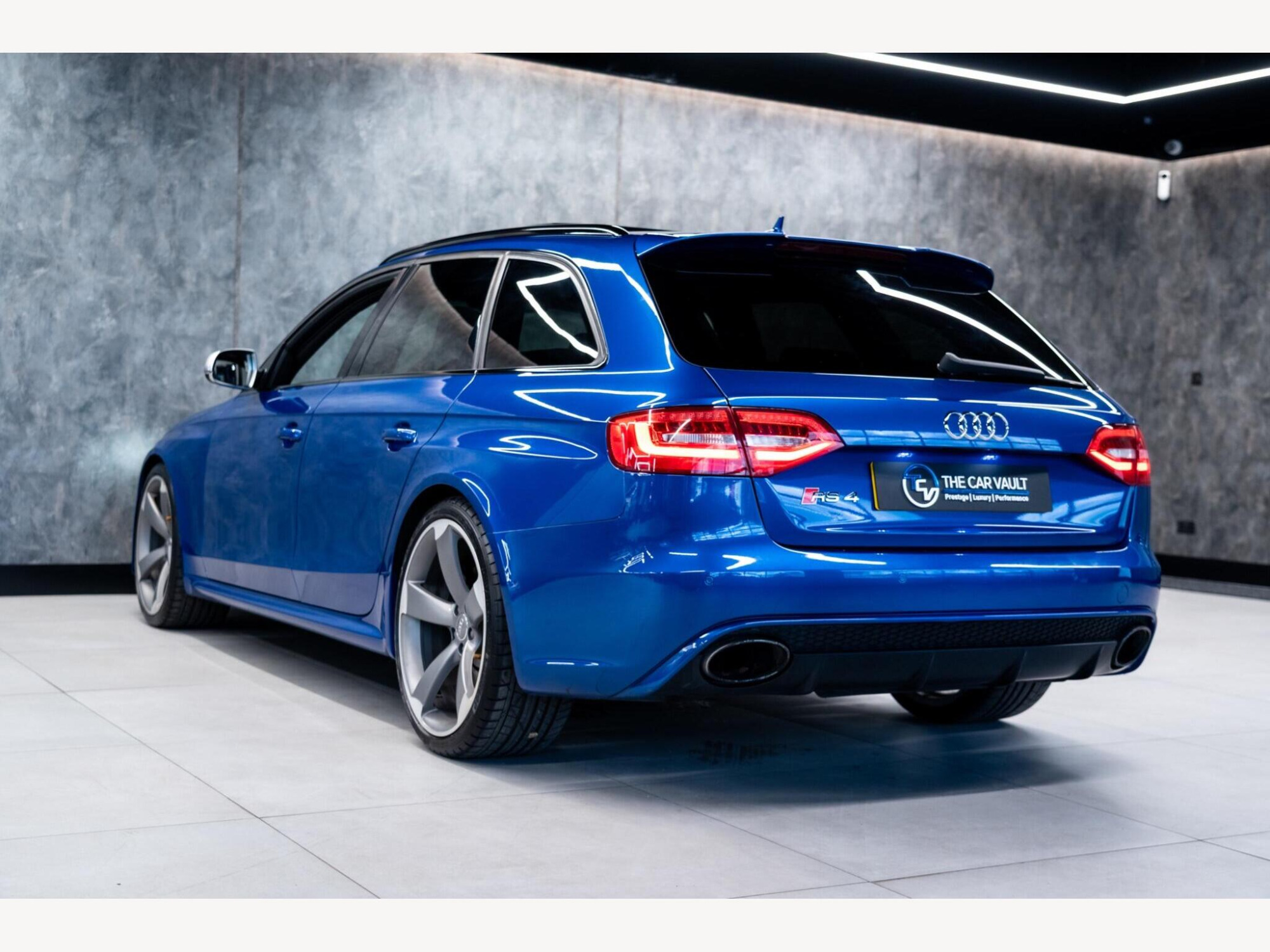 2015 Audi RS4 Avant image 6