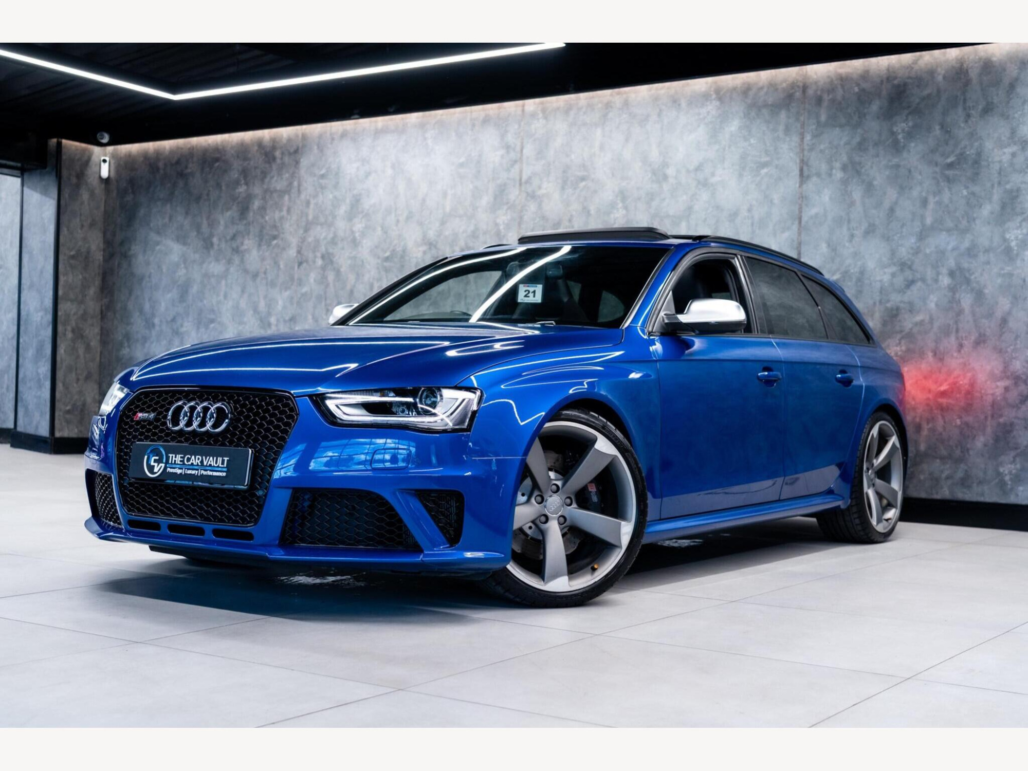 2015 Audi RS4 Avant image 4