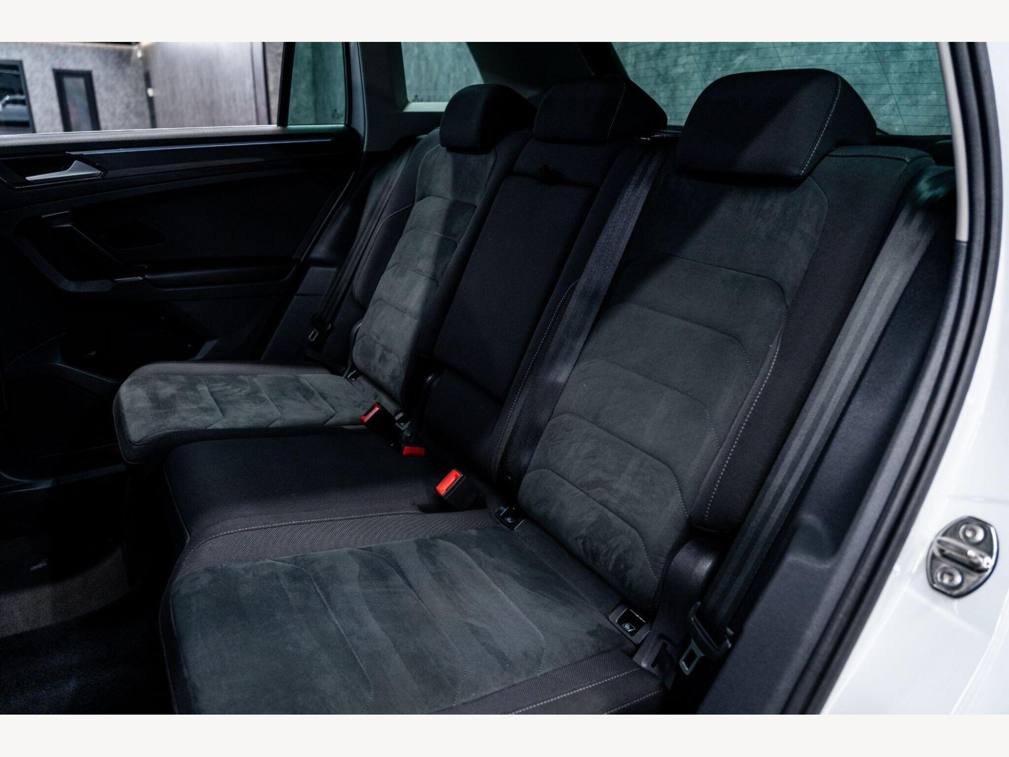 2017 Volkswagen Tiguan image 39