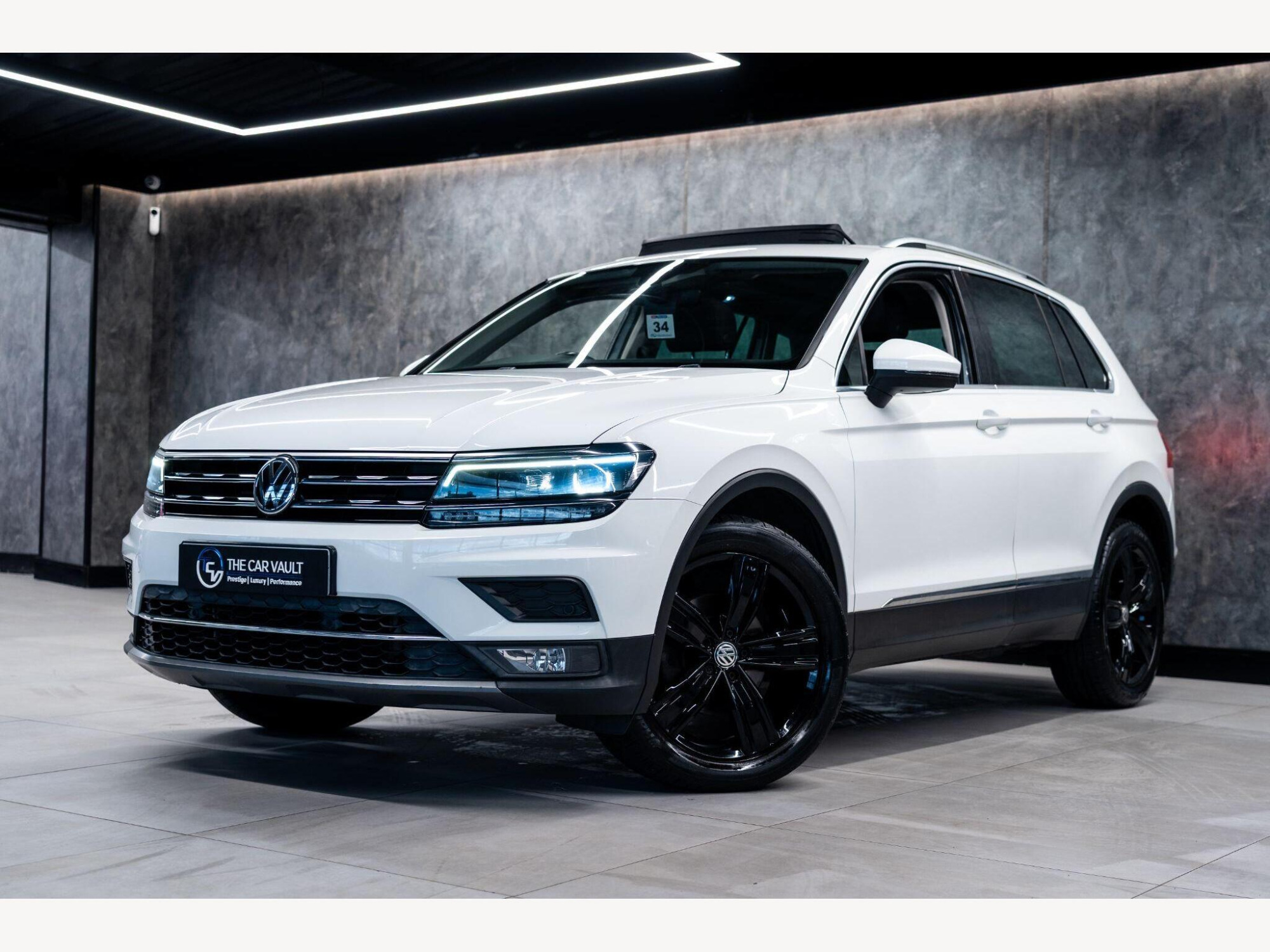 2017 Volkswagen Tiguan image 4