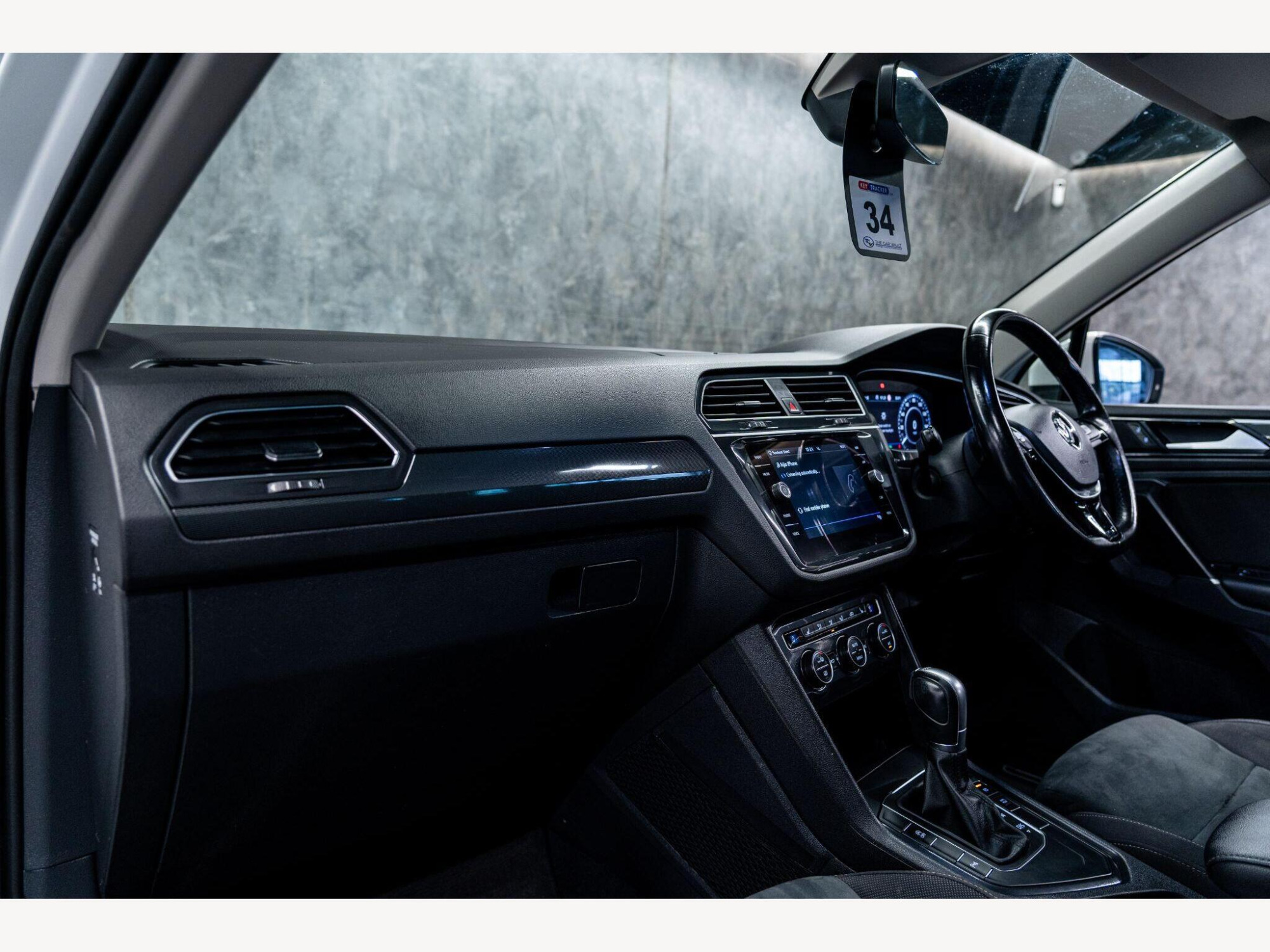 2017 Volkswagen Tiguan image 33