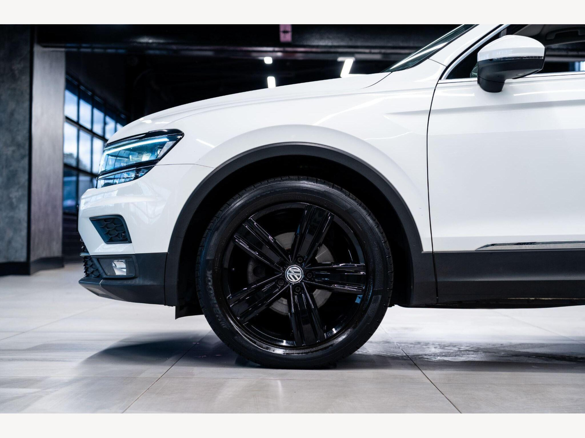 2017 Volkswagen Tiguan image 13