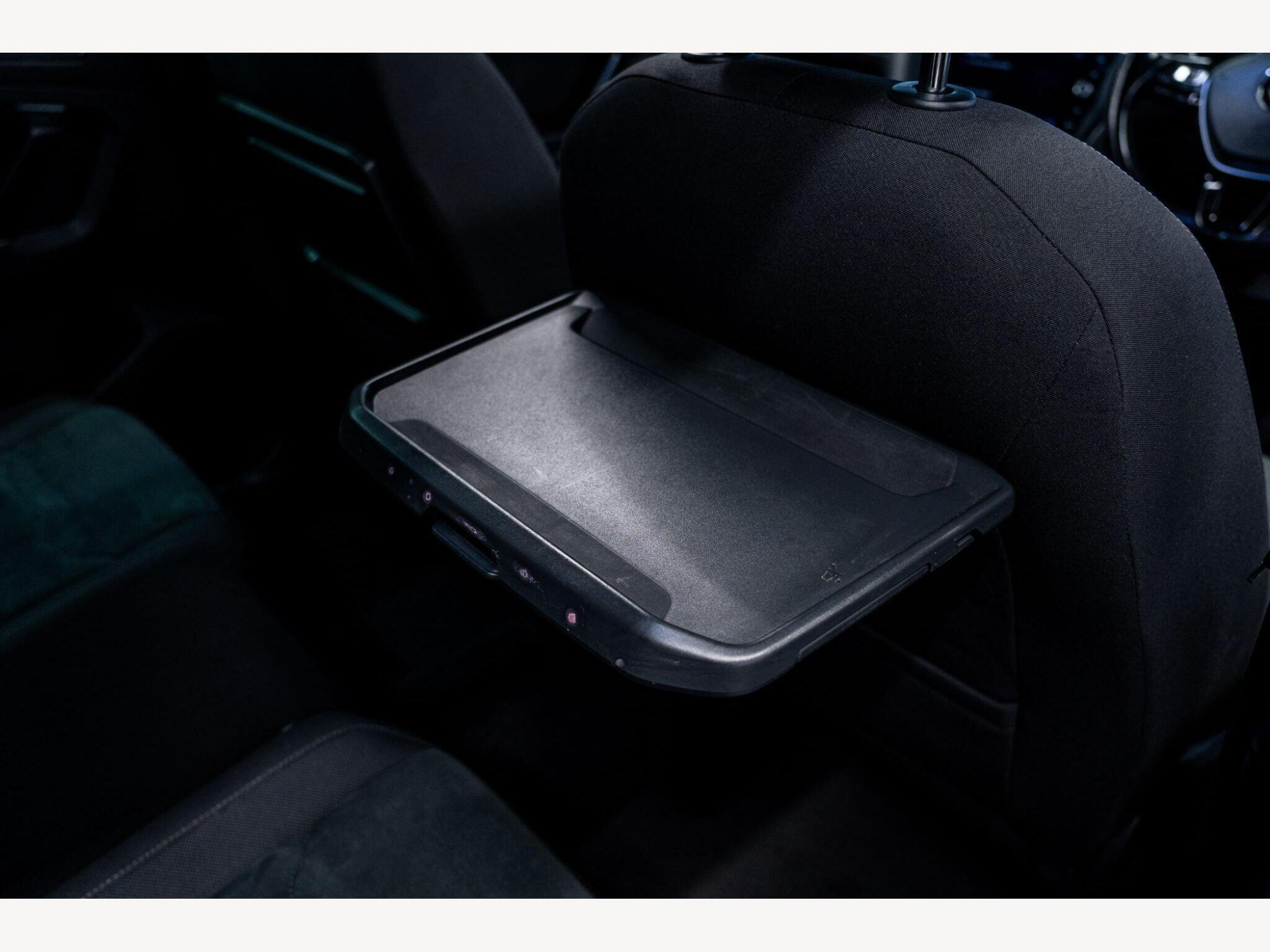 2017 Volkswagen Tiguan image 37
