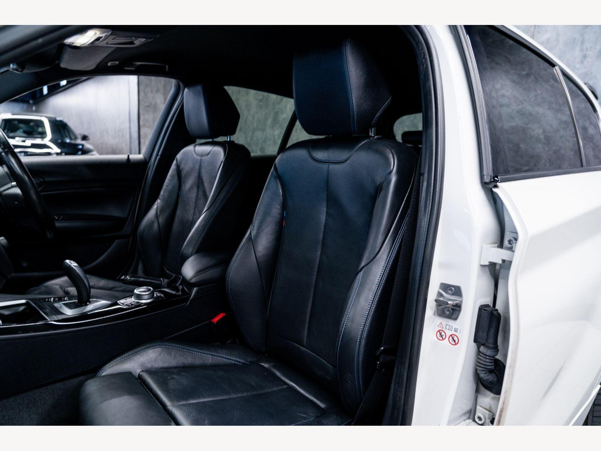 2019 BMW 1 Series image 42