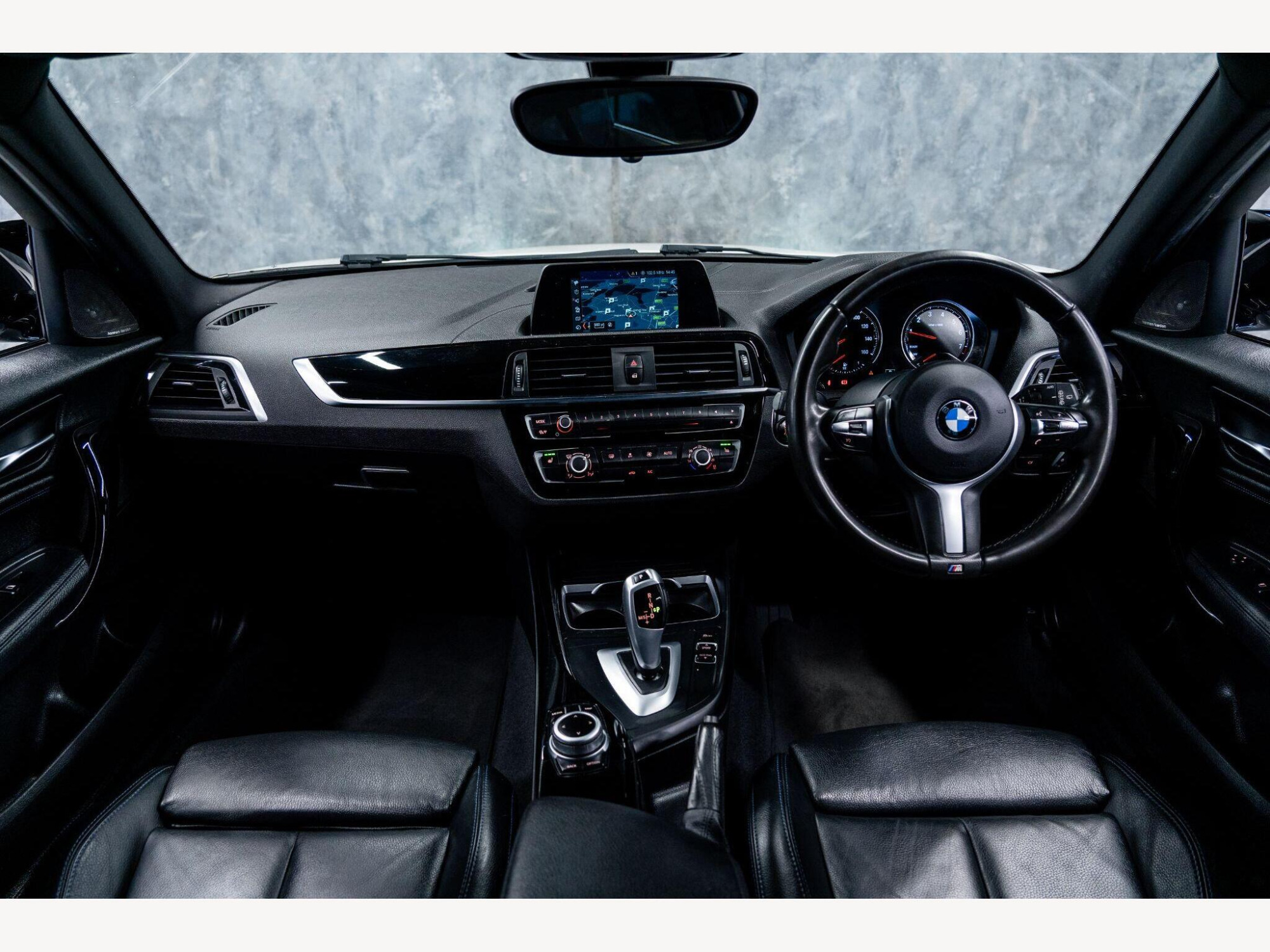 2019 BMW 1 Series image 17