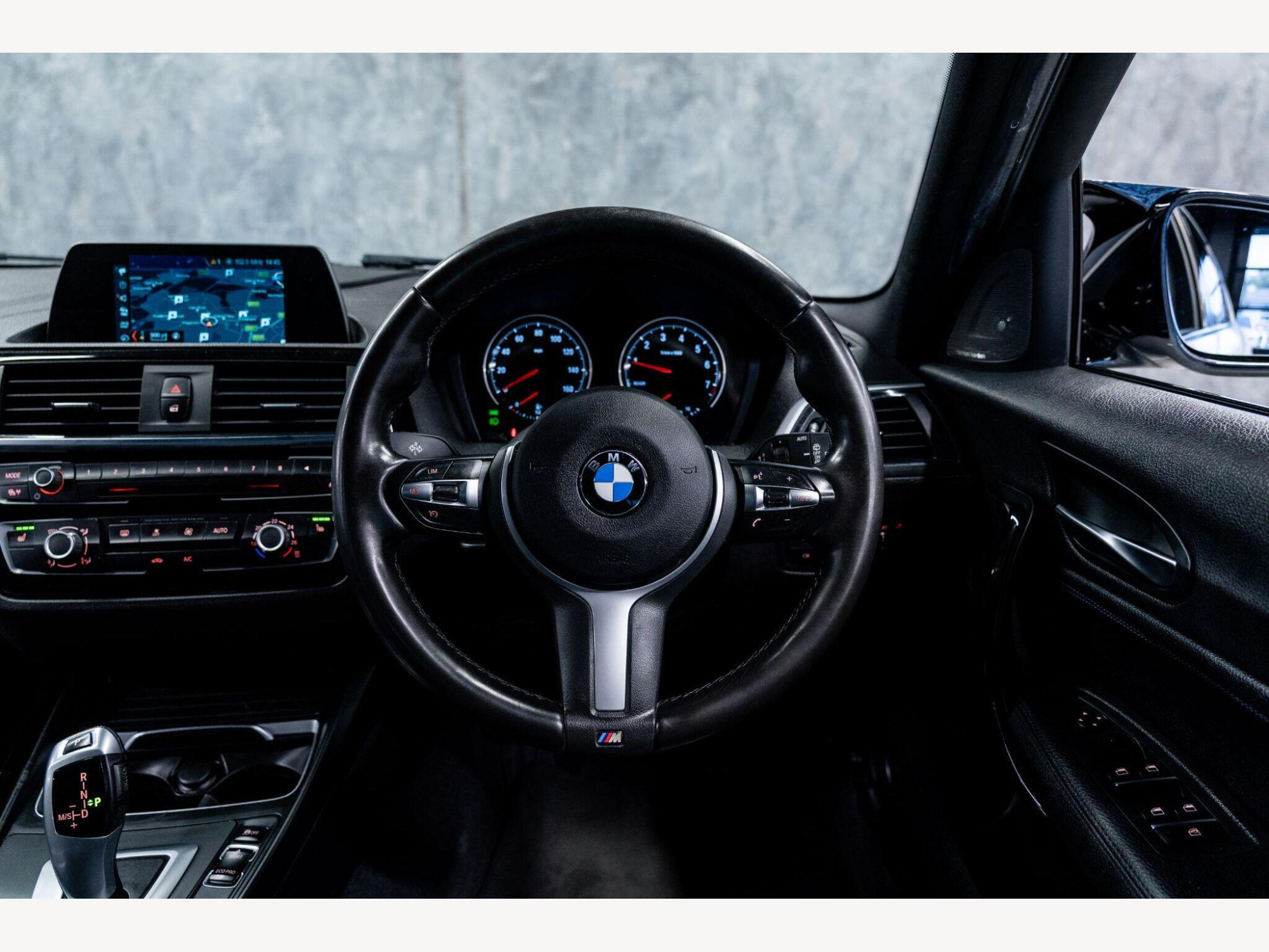 2019 BMW 1 Series image 15