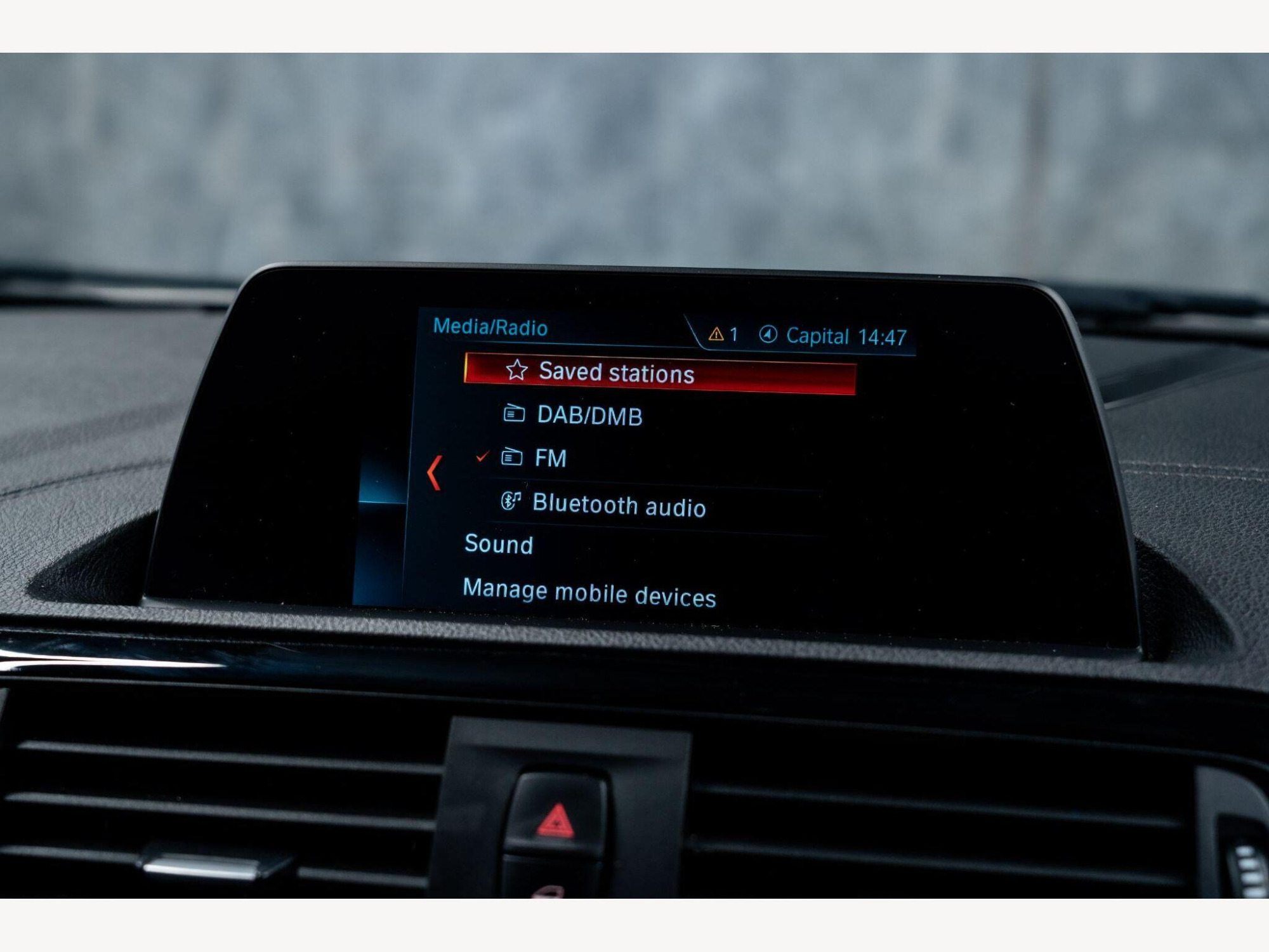 2019 BMW 1 Series image 30