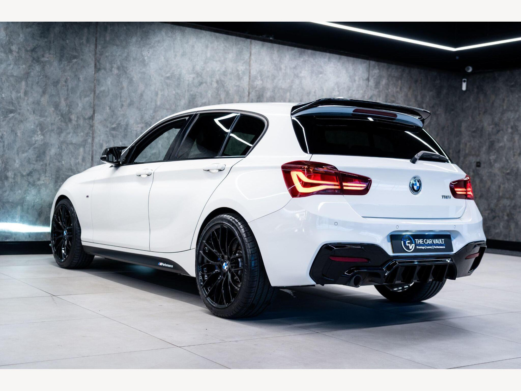 2019 BMW 1 Series image 6