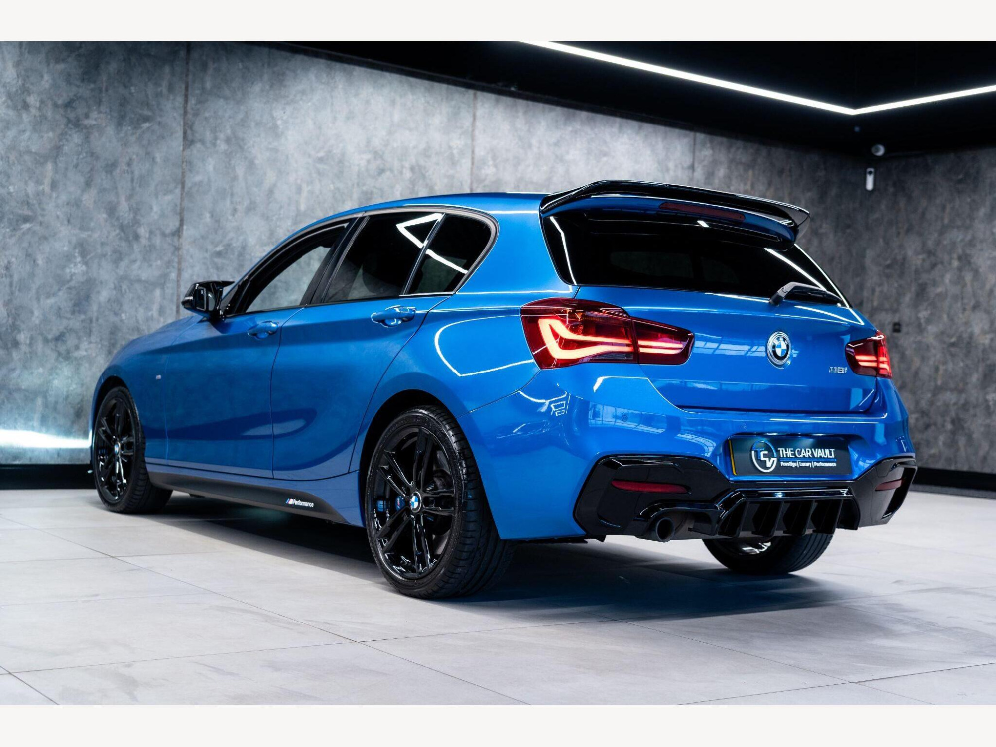 2019 BMW 1 Series image 6