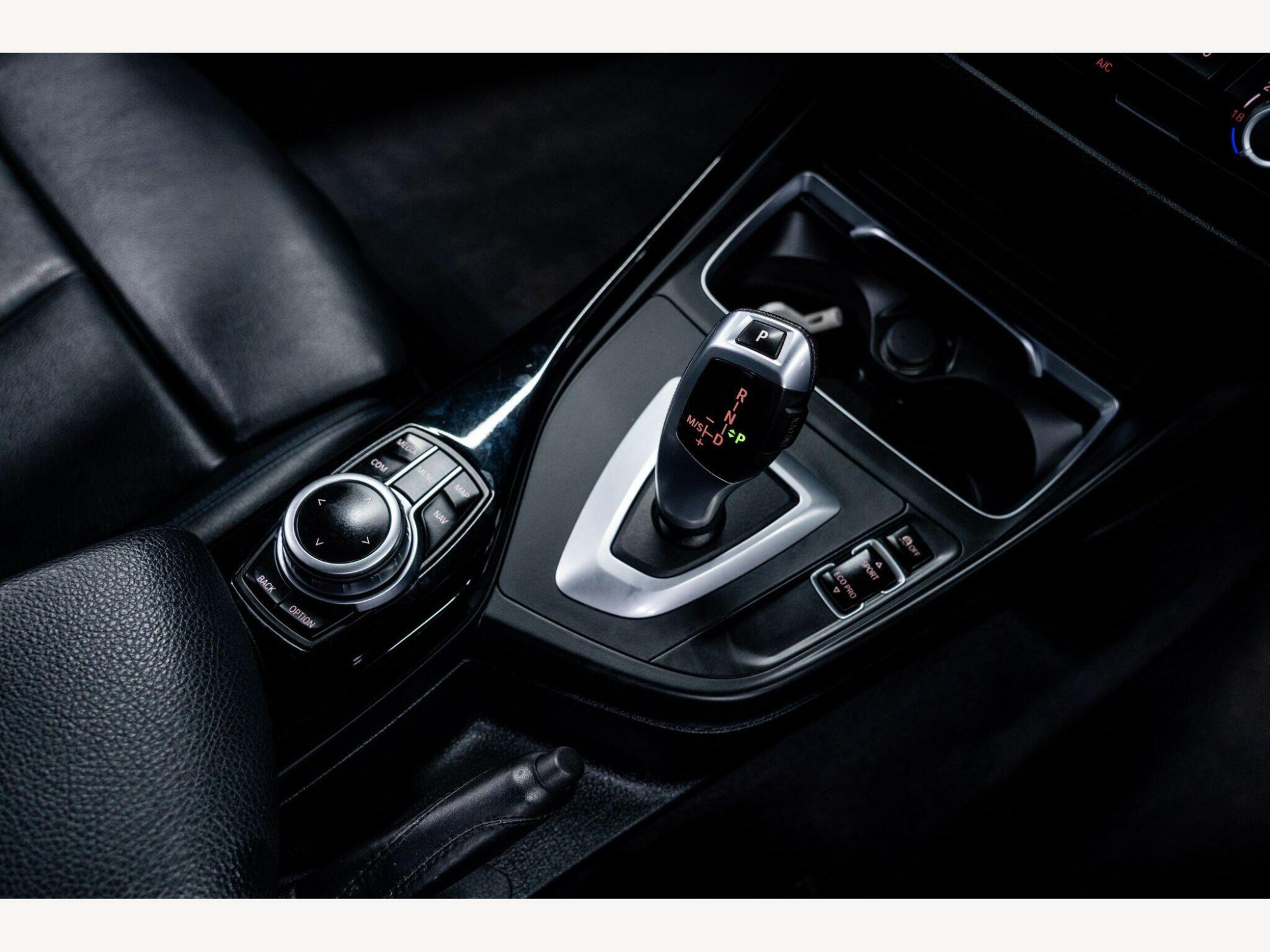 2019 BMW 1 Series image 35