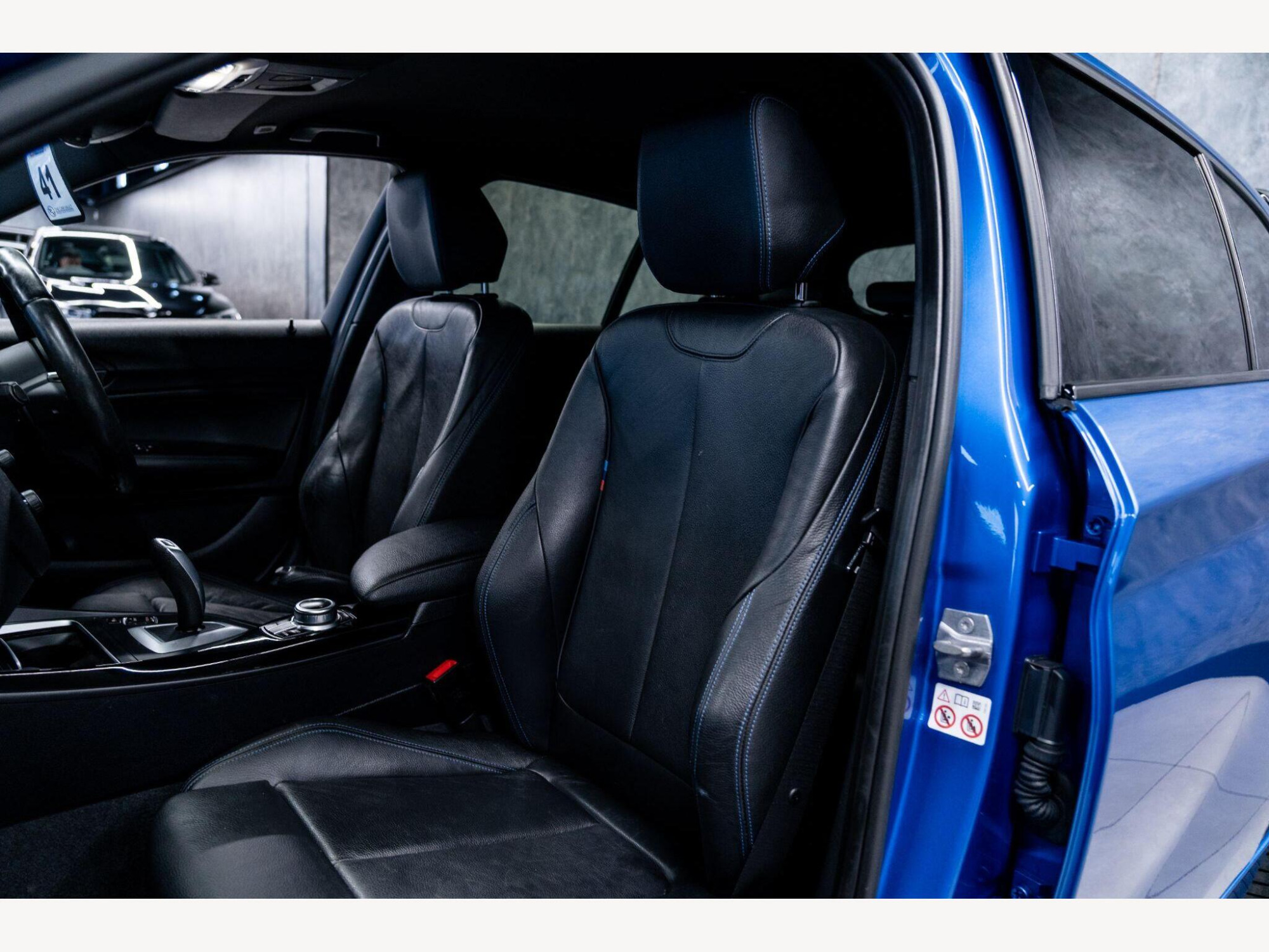 2019 BMW 1 Series image 43