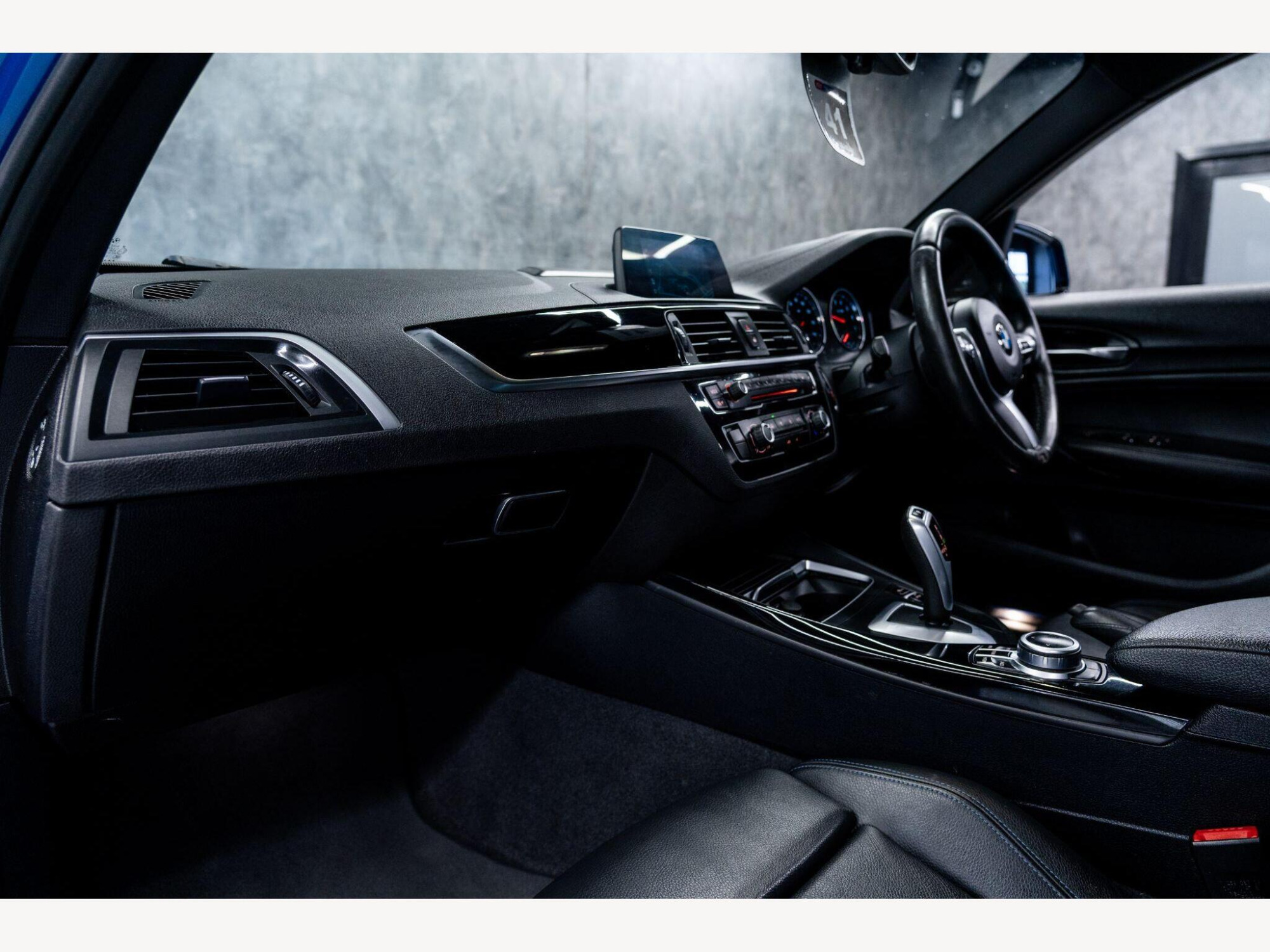 2019 BMW 1 Series image 39