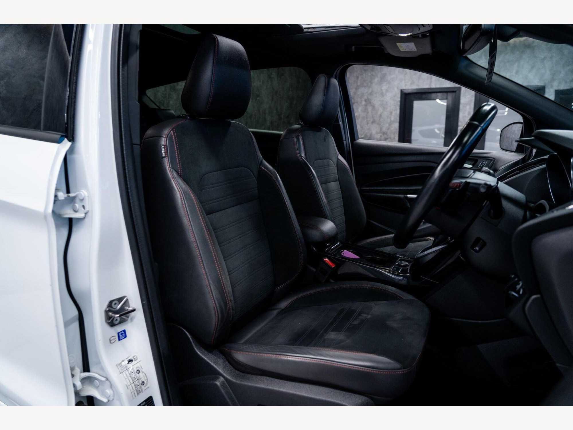 2017 Ford Kuga image 37