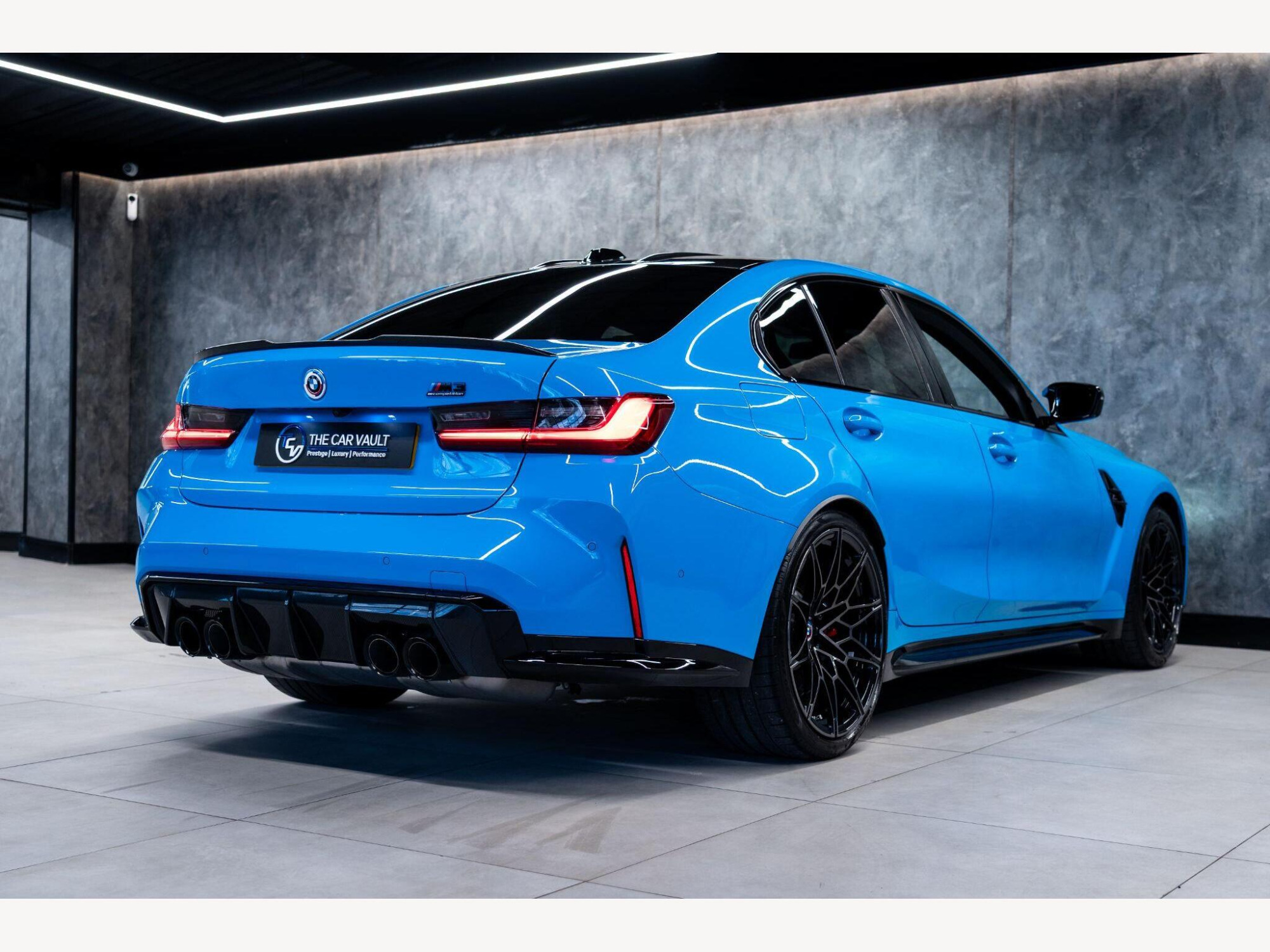 2023 BMW M3 image 3