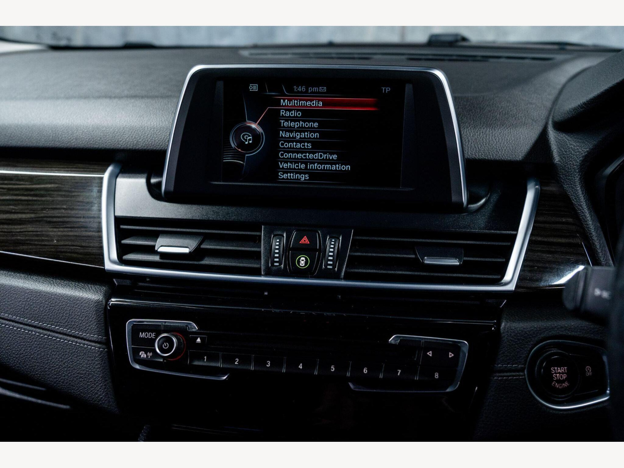 2015 BMW 2 Series Gran Tourer image 17