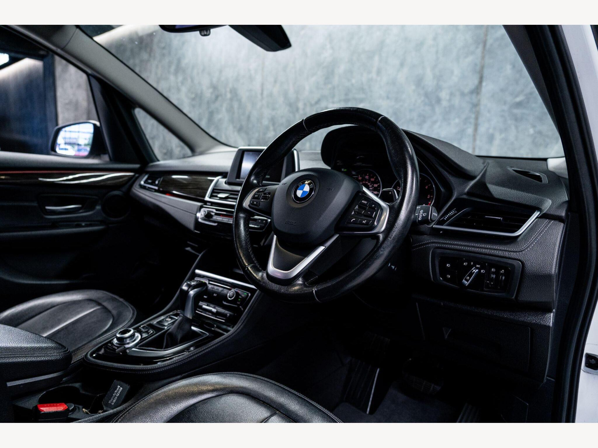 2015 BMW 2 Series Gran Tourer image 14