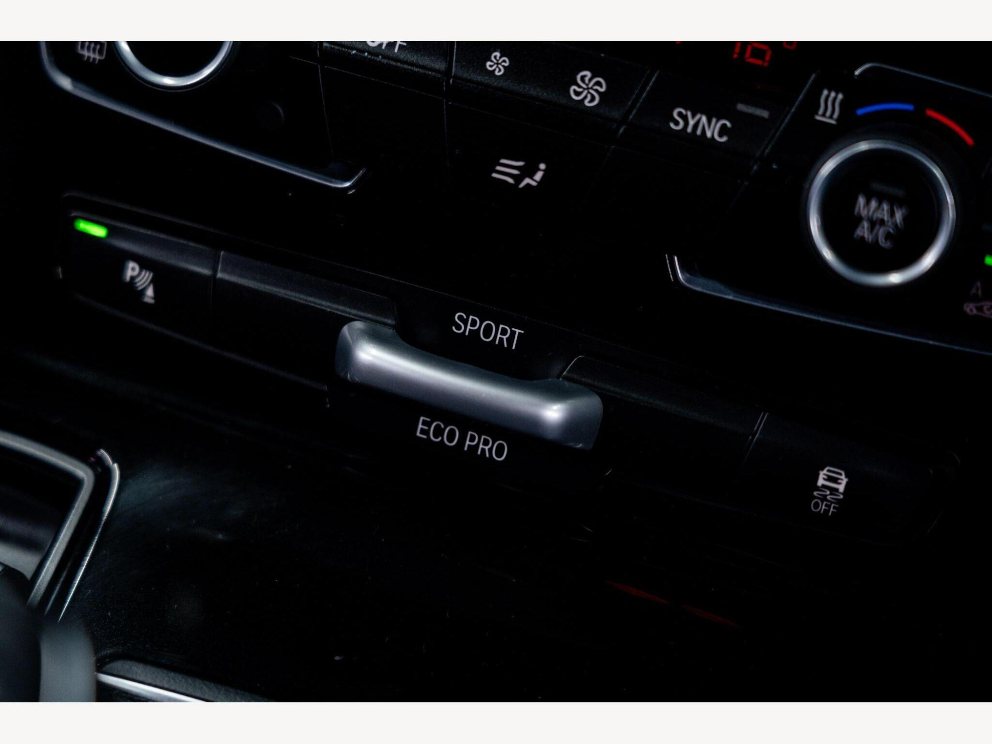 2015 BMW 2 Series Gran Tourer image 29