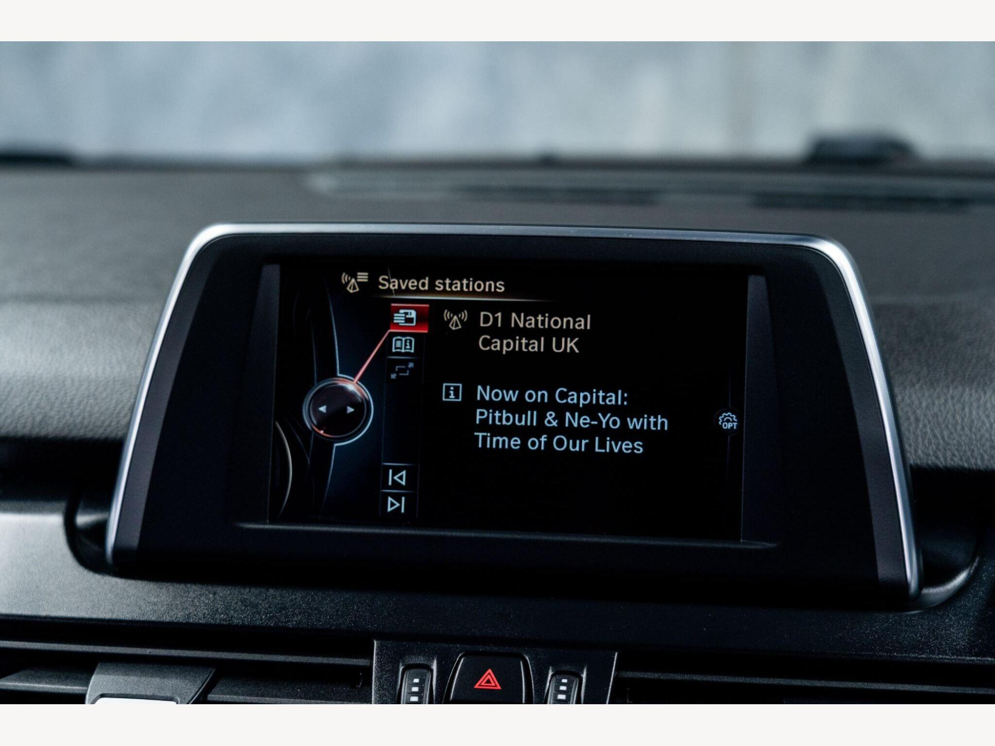 2015 BMW 2 Series Gran Tourer image 25