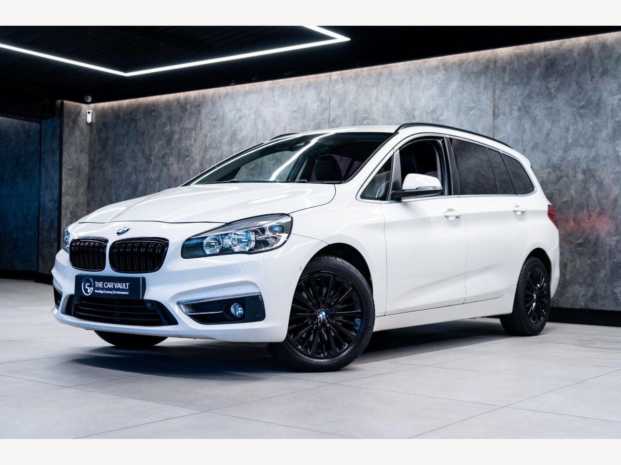 2015 BMW 2 Series Gran Tourer image 4